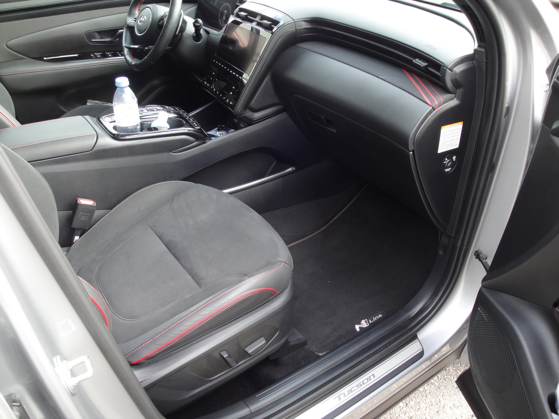 HYUNDAI Tucson 1.6HEV NLi LUX 4WD-image-8