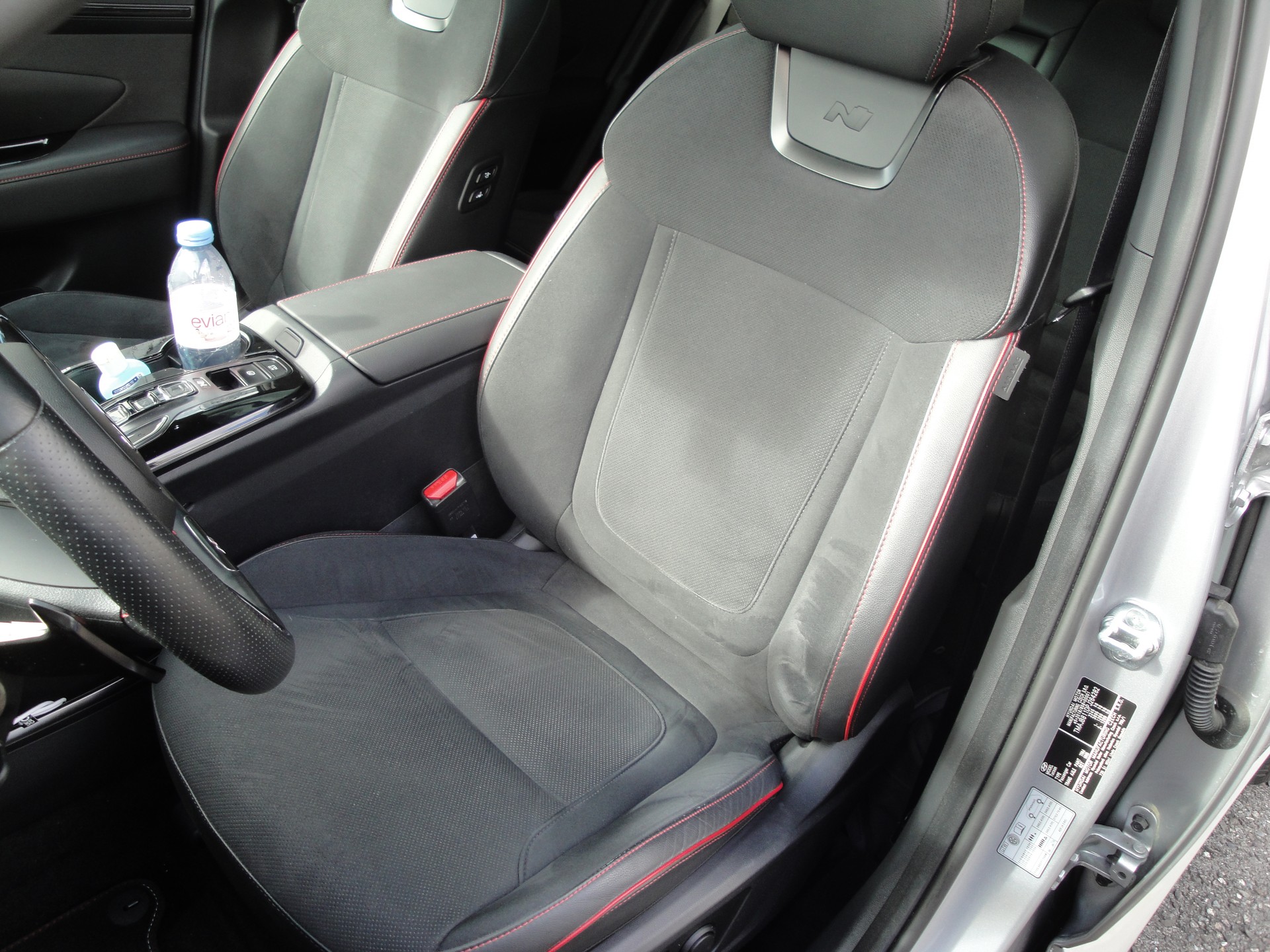 HYUNDAI Tucson 1.6HEV NLi LUX 4WD-image-15