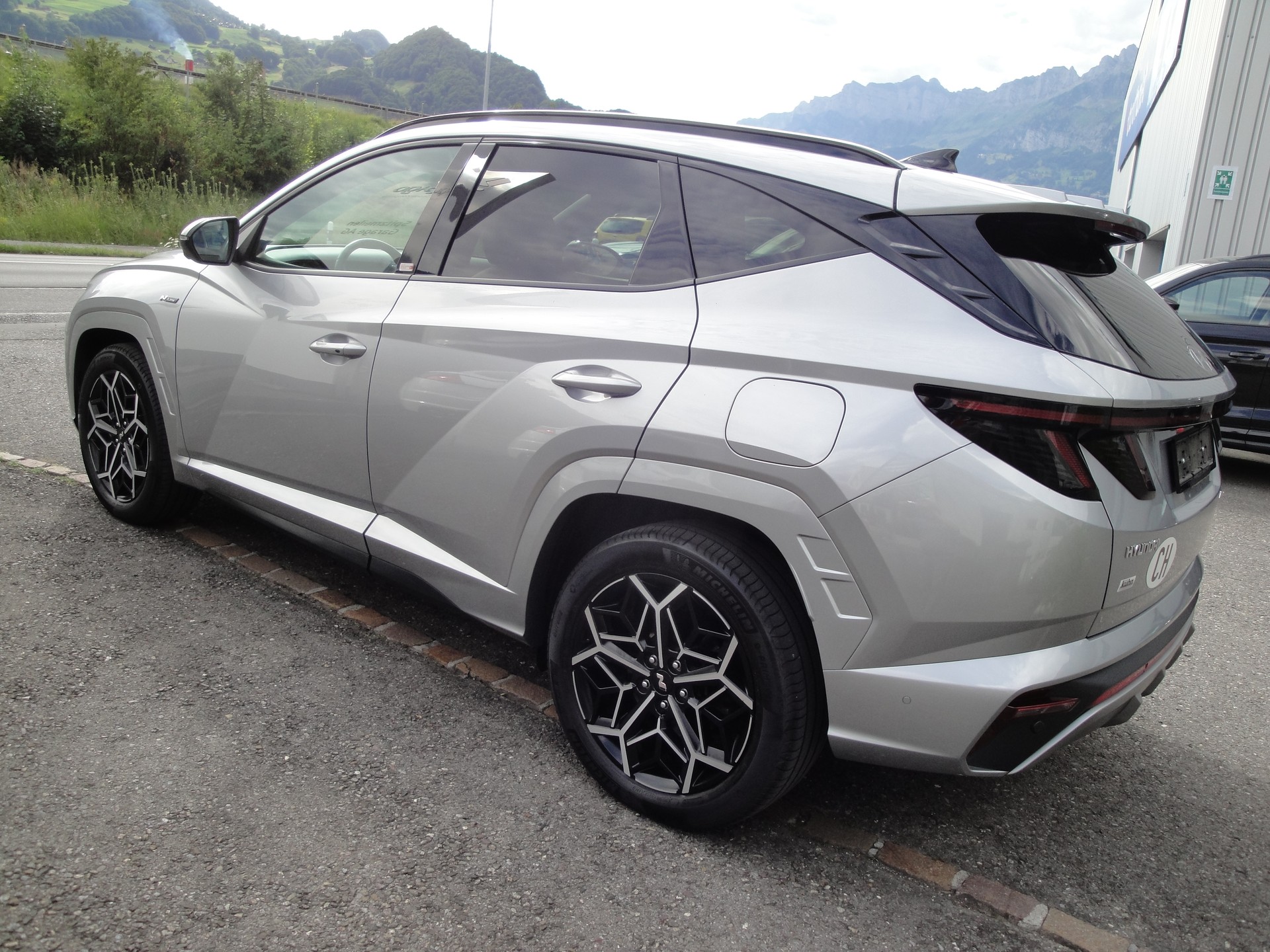 HYUNDAI Tucson 1.6HEV NLi LUX 4WD-image-3