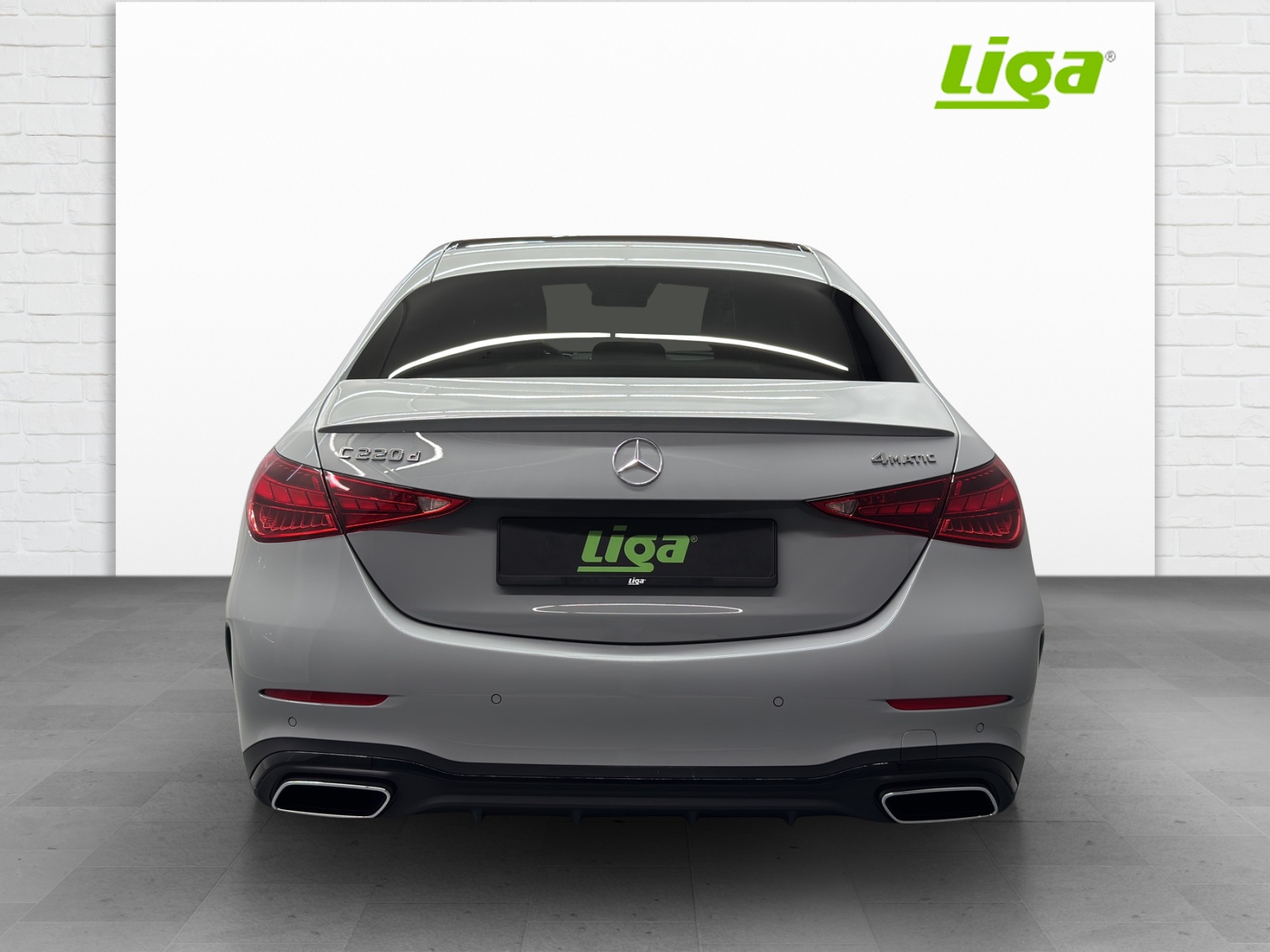 MERCEDES-BENZ C 220 d AMG Line 4Matic Swiss Star-image-4