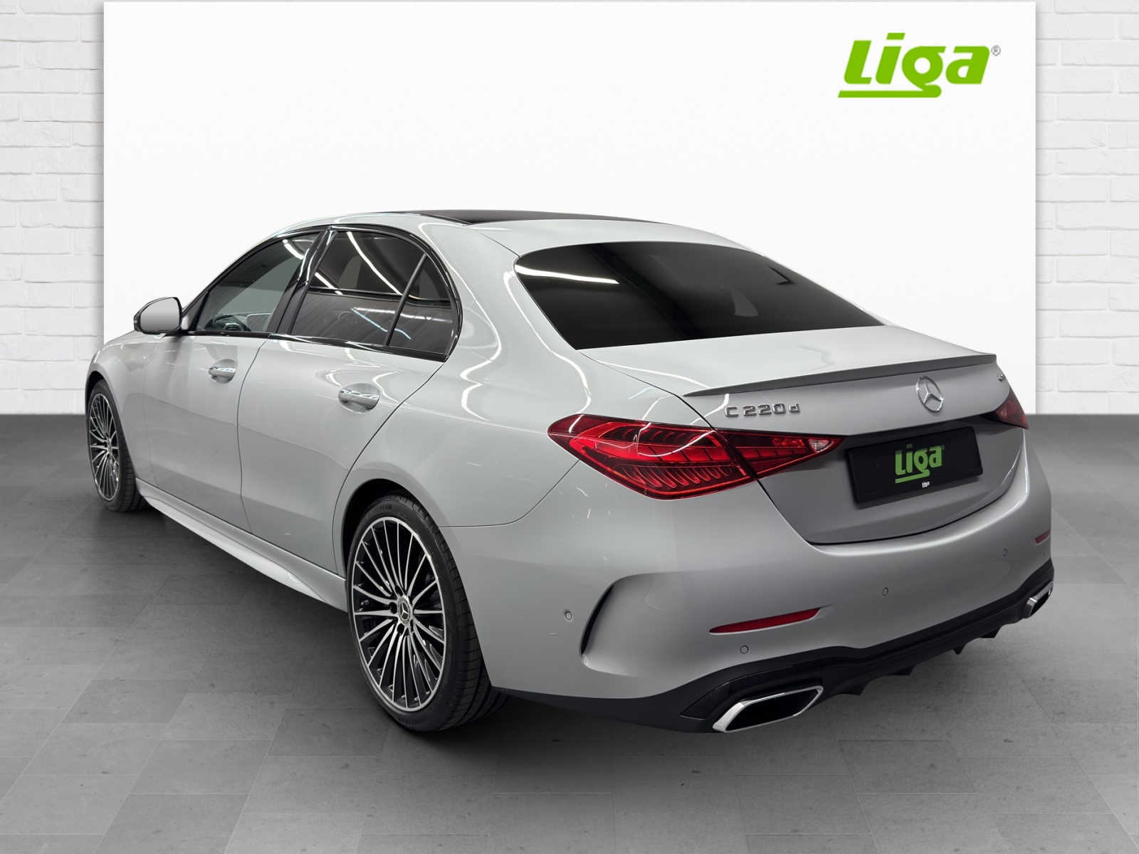 MERCEDES-BENZ C 220 d AMG Line 4Matic Swiss Star-showroom-element-3