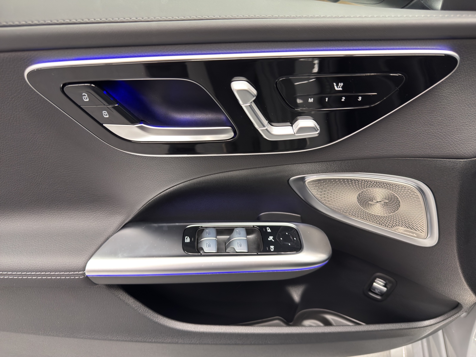 MERCEDES-BENZ C 220 d AMG Line 4Matic Swiss Star-image-14
