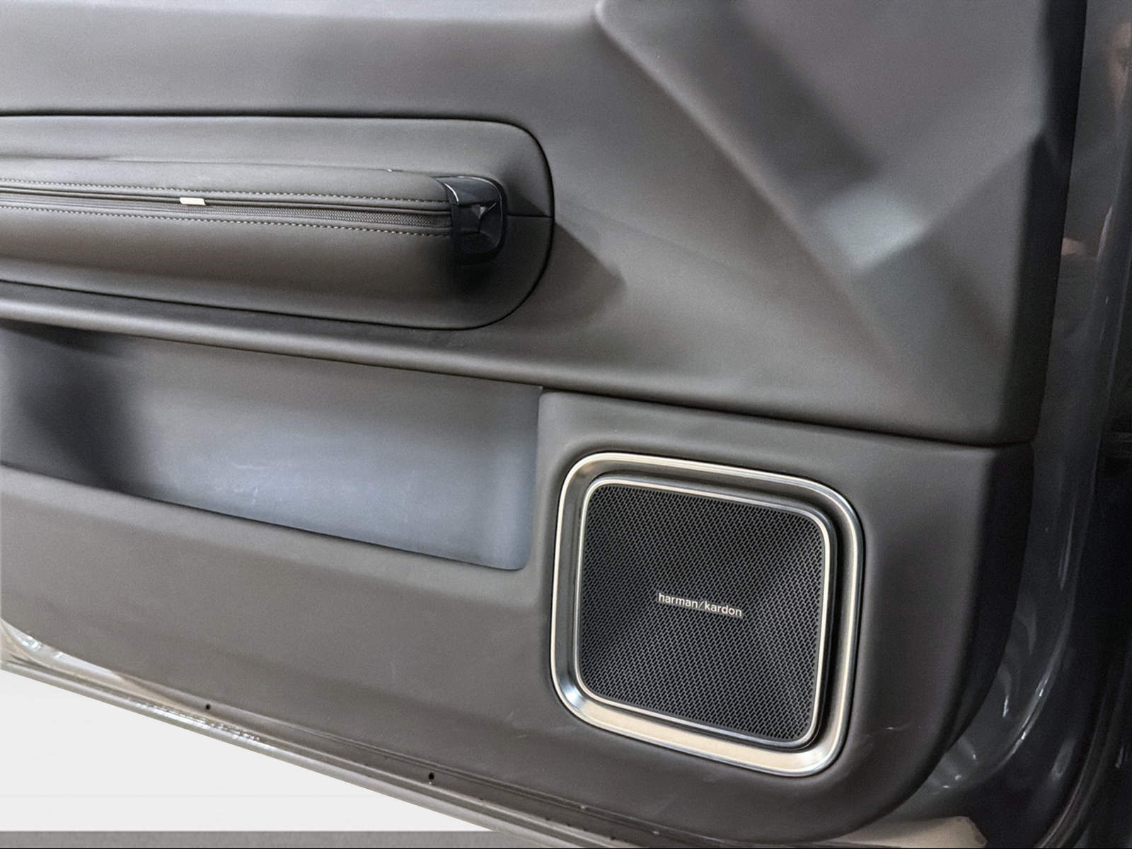 POLESTAR 4 Long Range Dual Motor-image-20