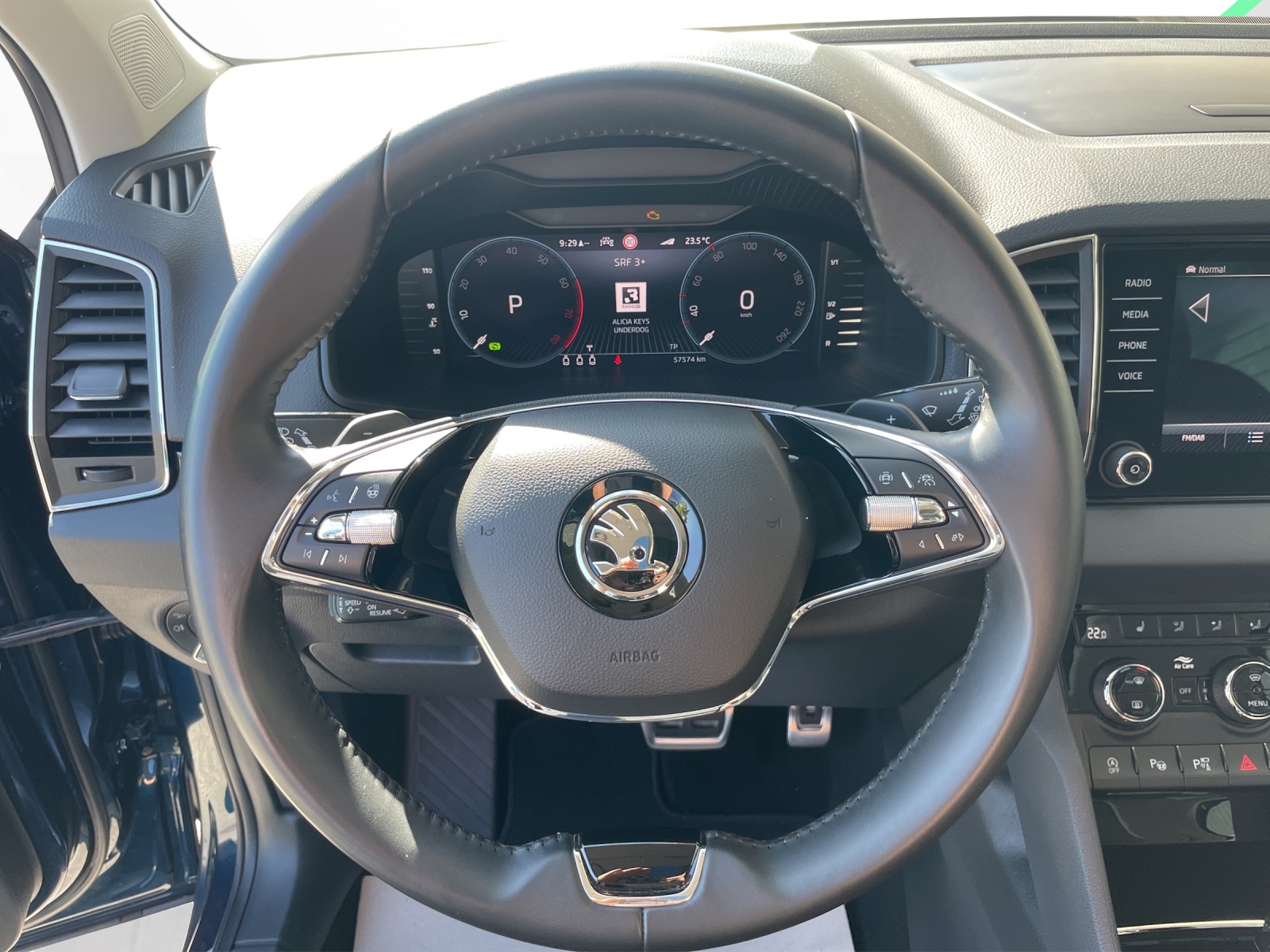 SKODA Karoq 1.5 TSI Style DSG-image-8