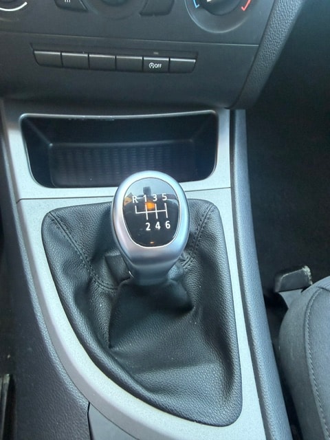 BMW 116i-image-9