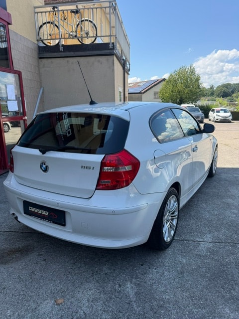 BMW 116i-image-5