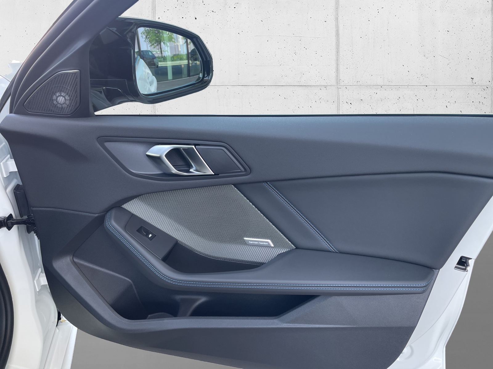 BMW M135 x Drive-image-18