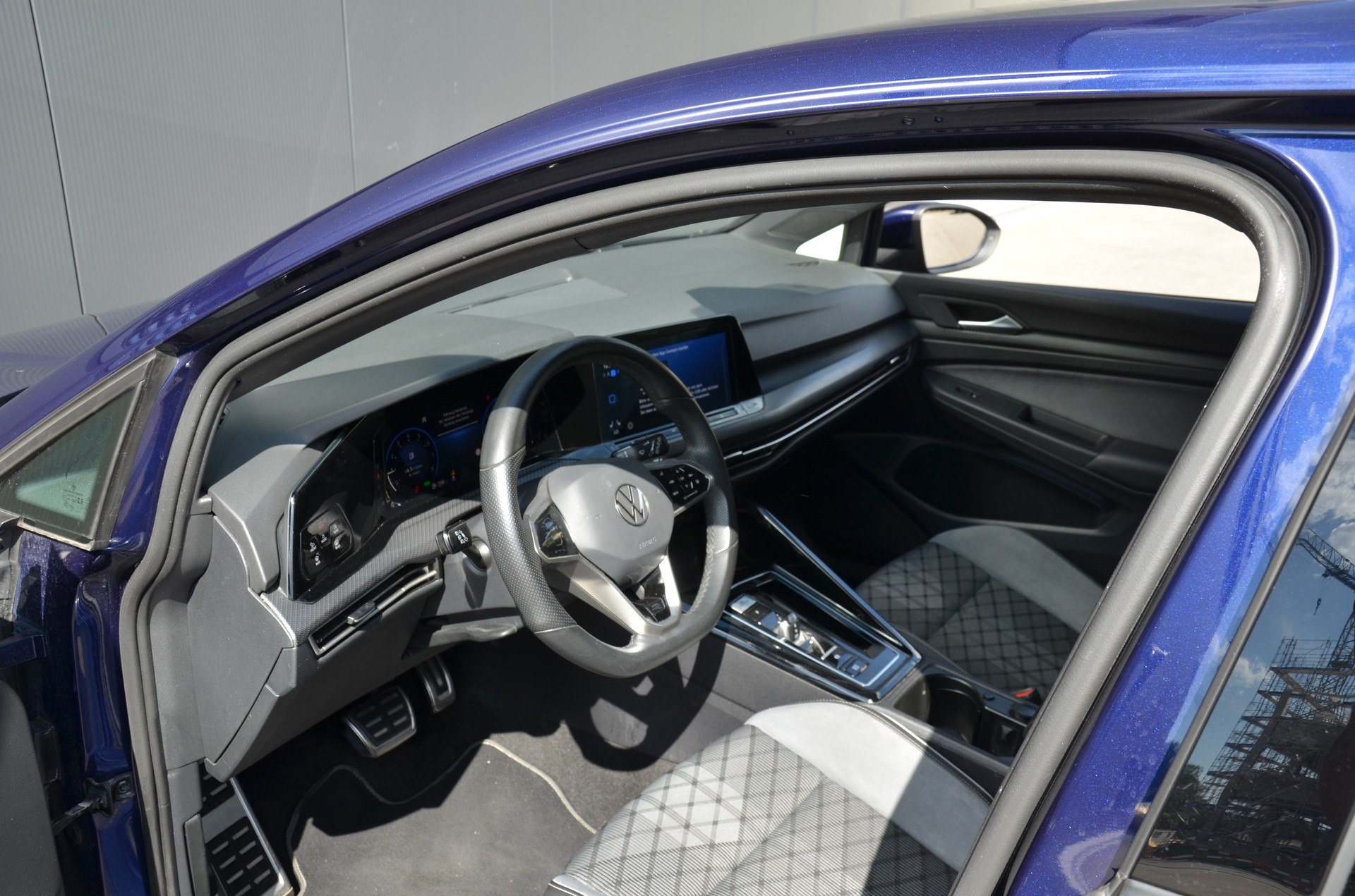 VW Golf 1.5 eTSI mHEV ACT R-Line DSG-image-10