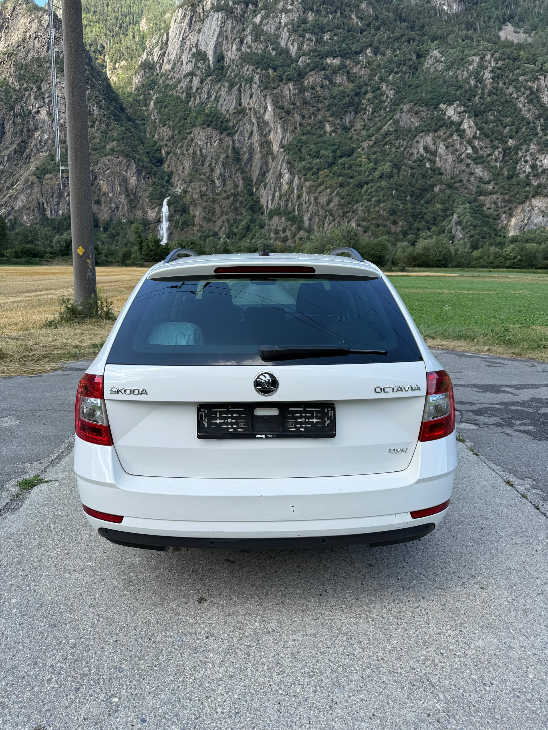 SKODA Octavia Combi 2.0 TDI Style 4x4 DSG-image-7