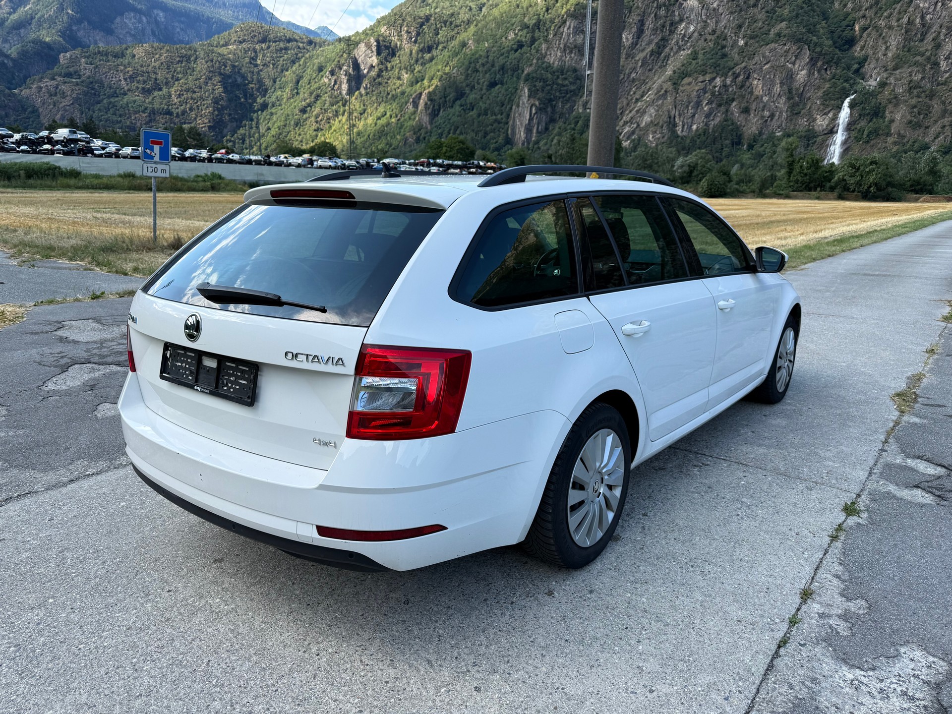 SKODA Octavia Combi 2.0 TDI Style 4x4 DSG-image-6