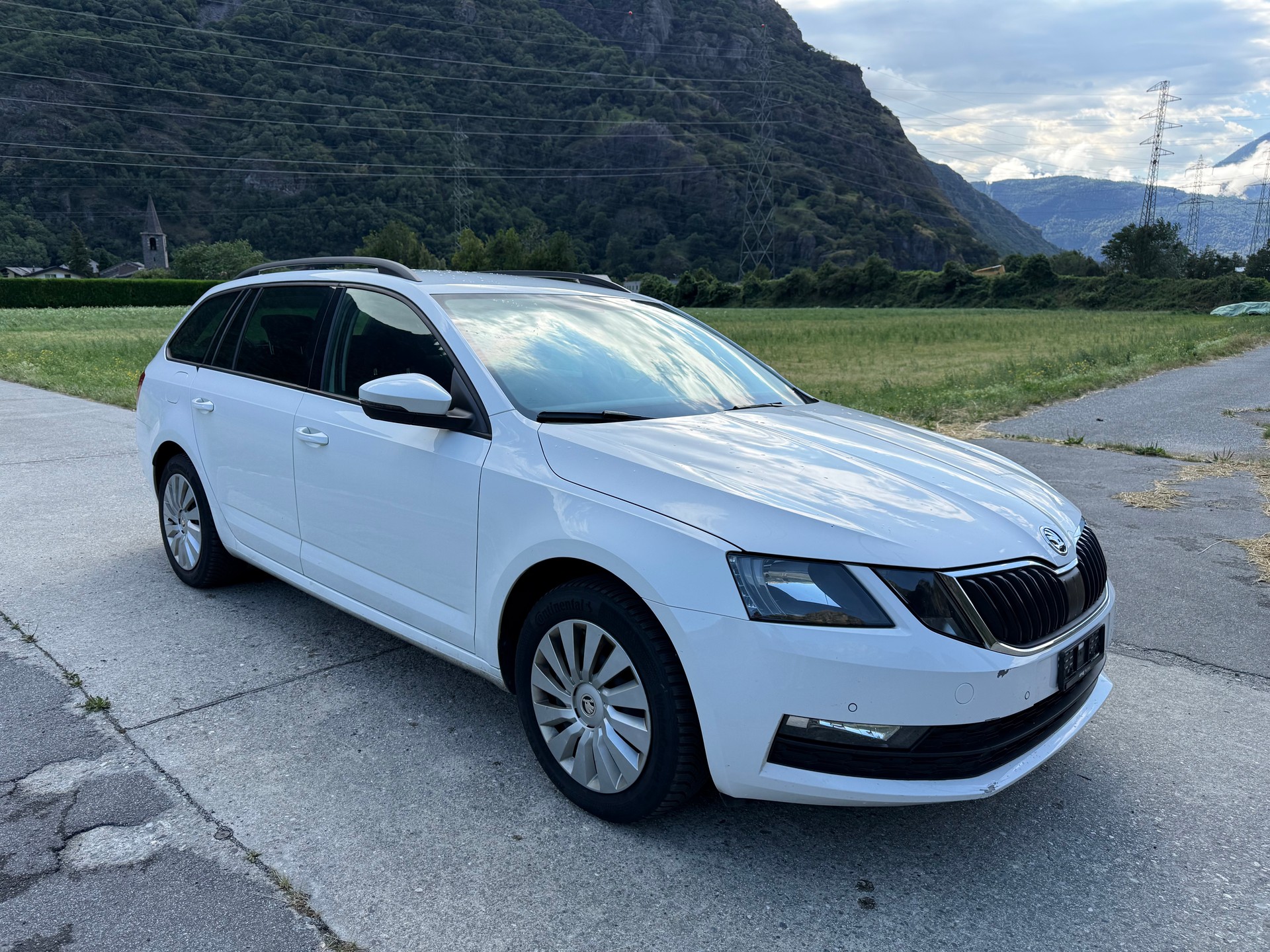 SKODA Octavia Combi 2.0 TDI Style 4x4 DSG-image-3