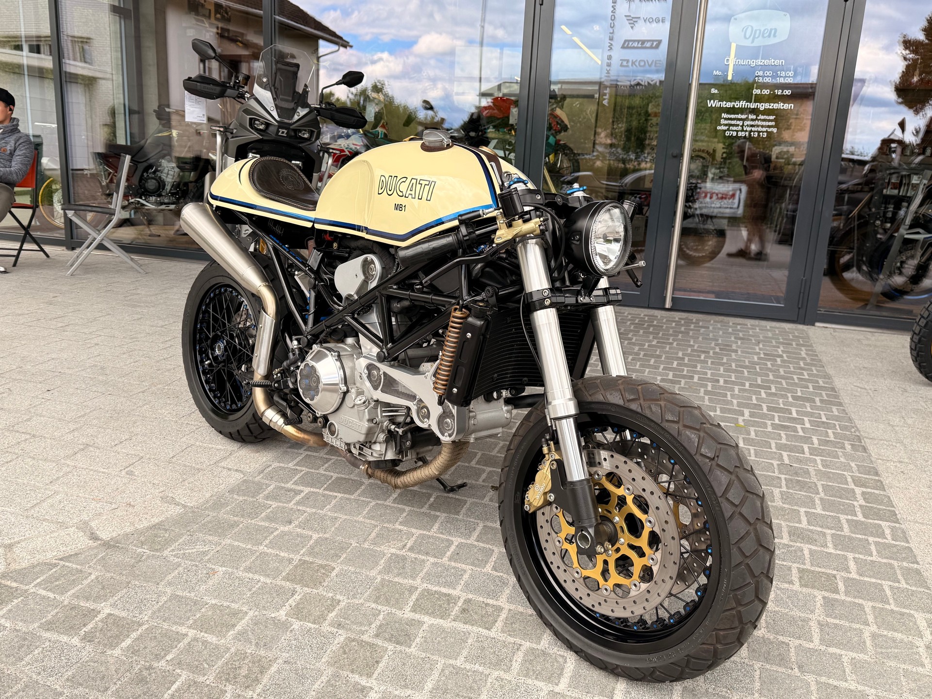 DUCATI Monster 916 S4 i.e.-image-1