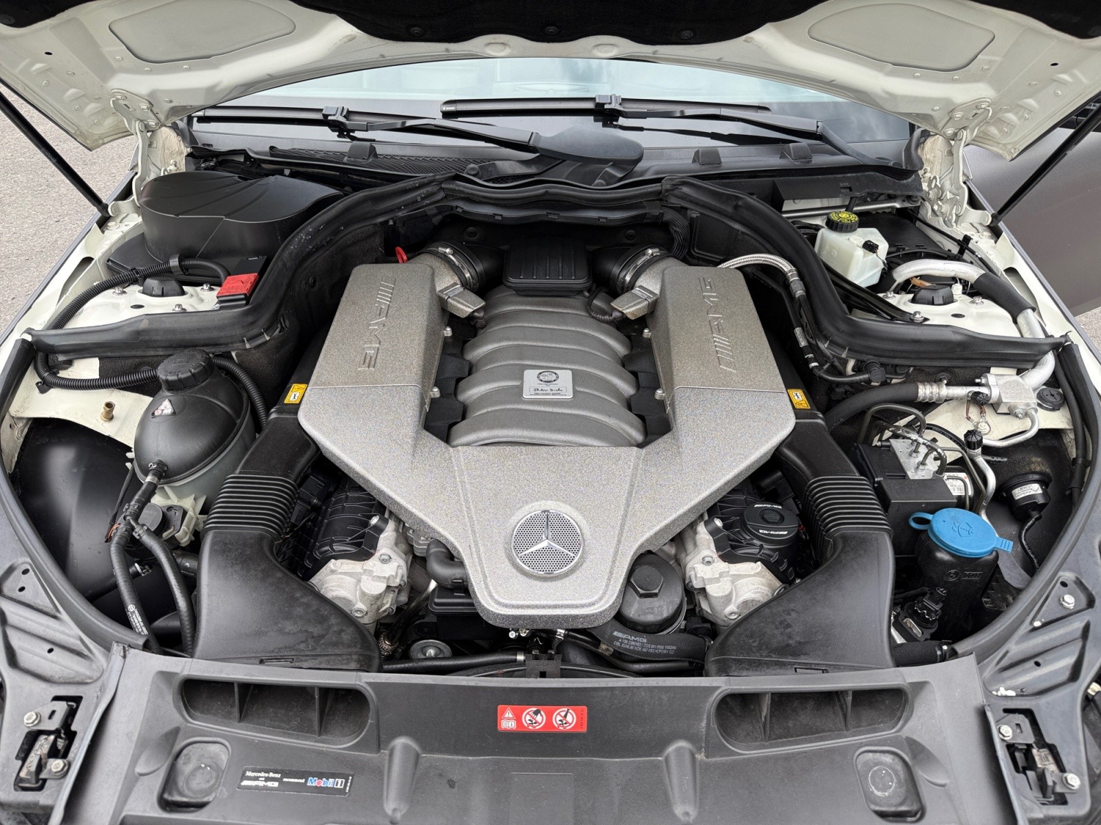 MERCEDES-BENZ C 63 AMG Avantgarde 7G-Tronic-image-15