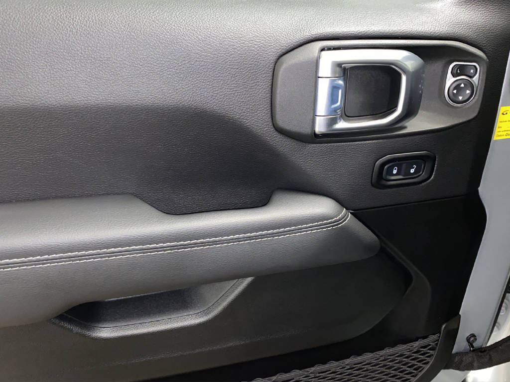 JEEP Wrangler 2.0 Turbo Overland-image-11