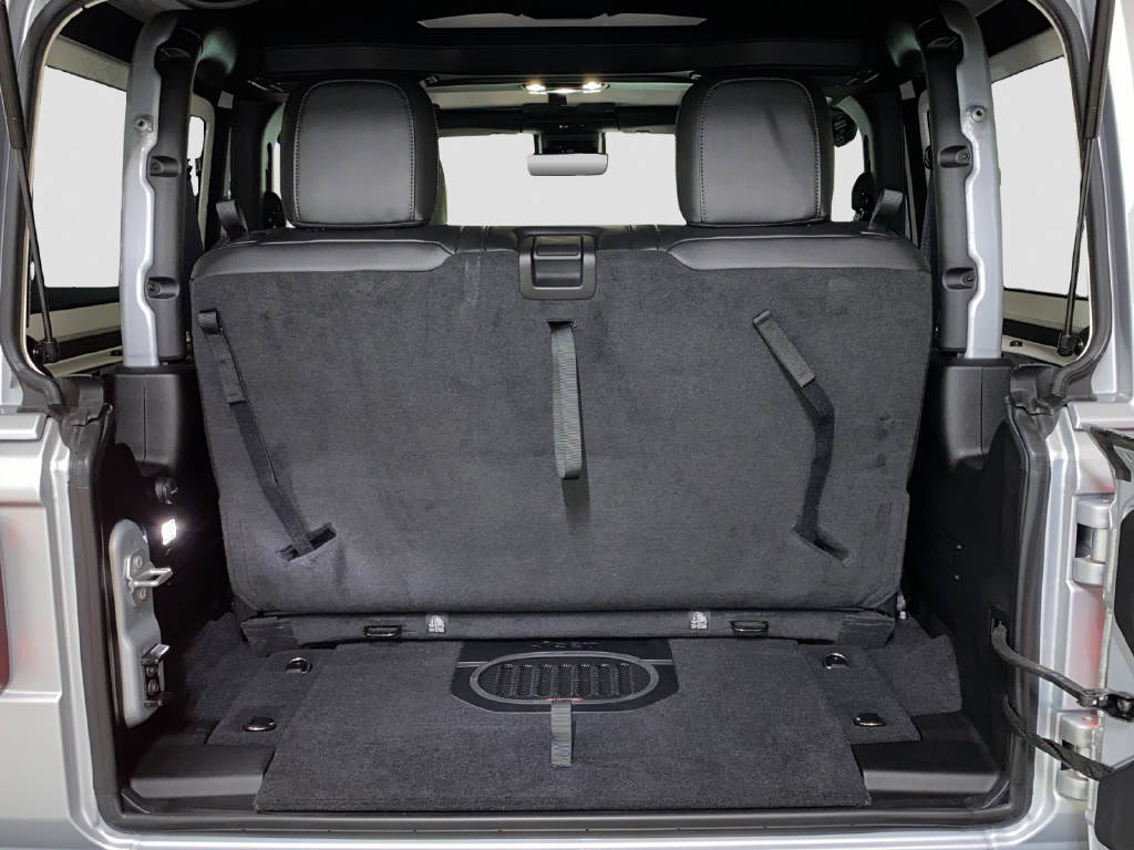 JEEP Wrangler 2.0 Turbo Overland-image-13