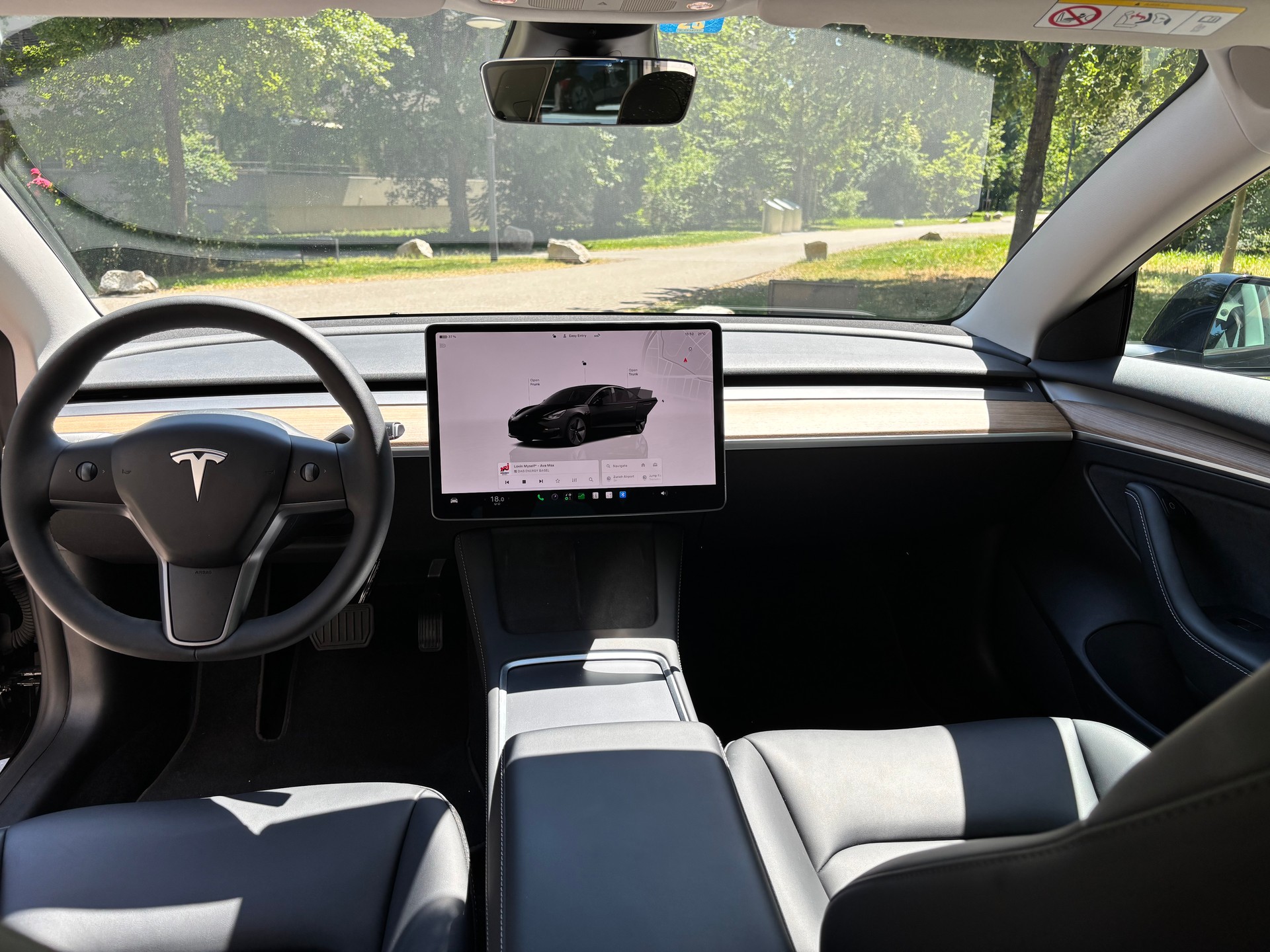 TESLA Basis-image-2