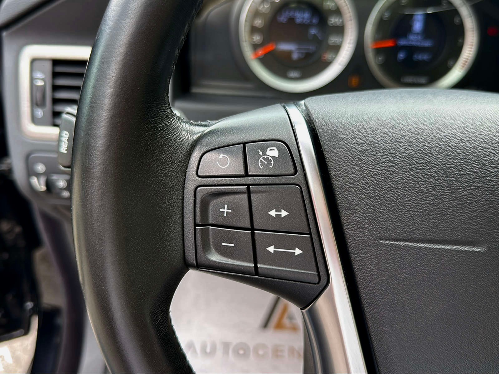 VOLVO V70 T6 AWD Summum Geartronic-image-13