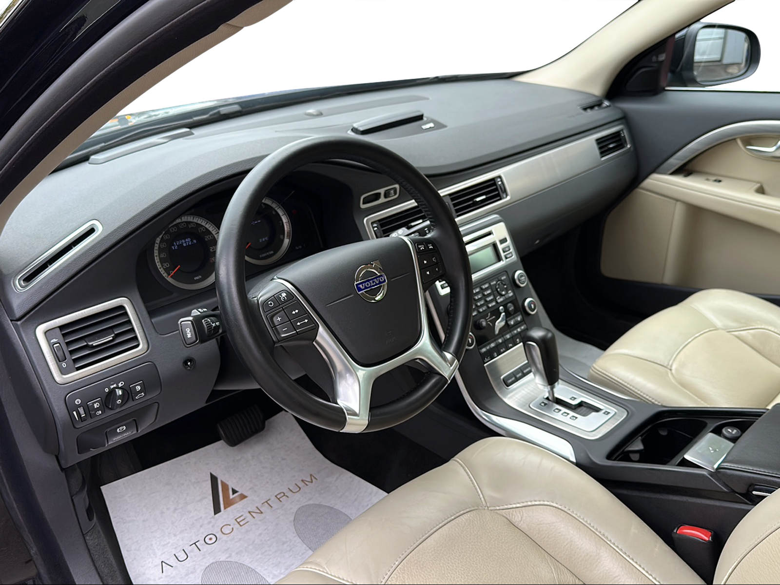 VOLVO V70 T6 AWD Summum Geartronic-image-1