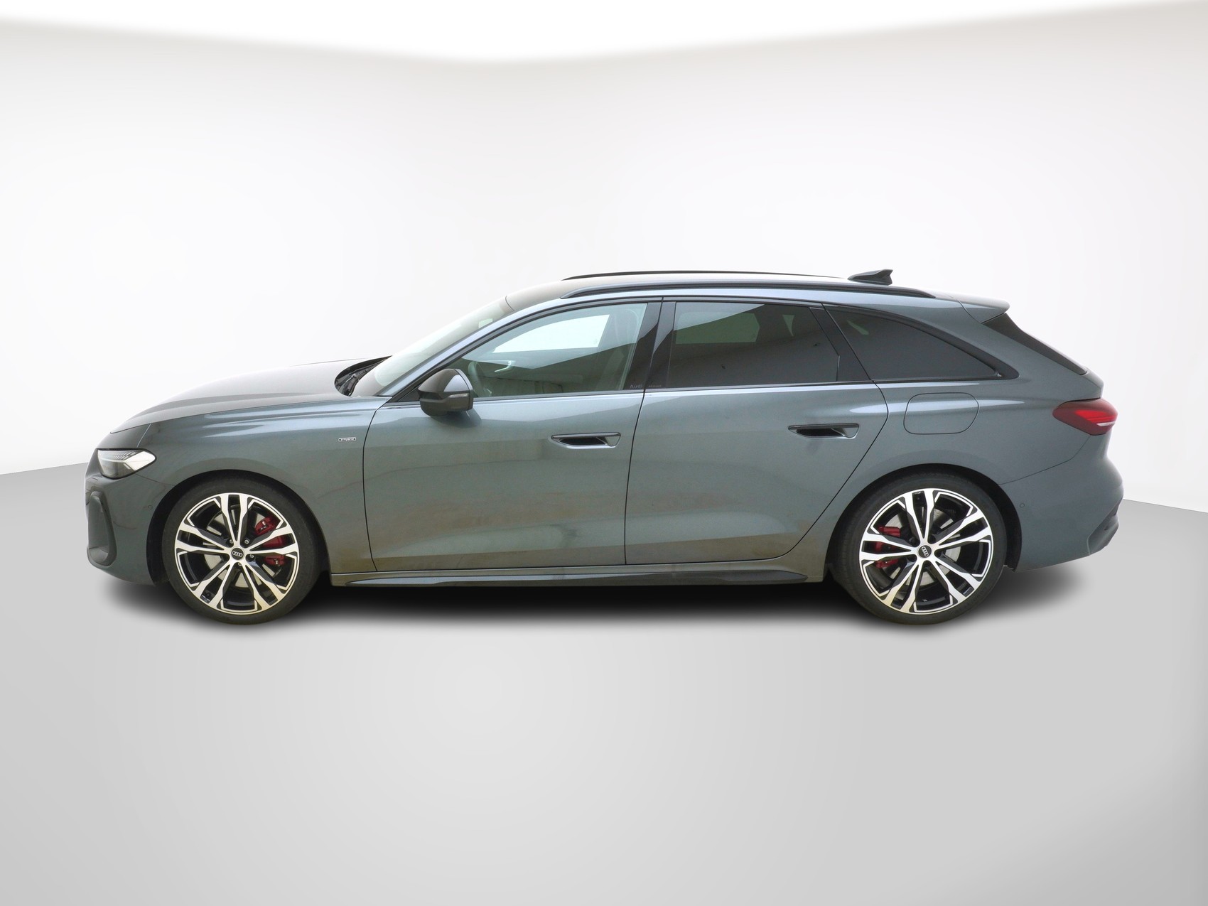 AUDI A5 Avant 2.0 e-hybrid S line quattro S-Tronic-image-1