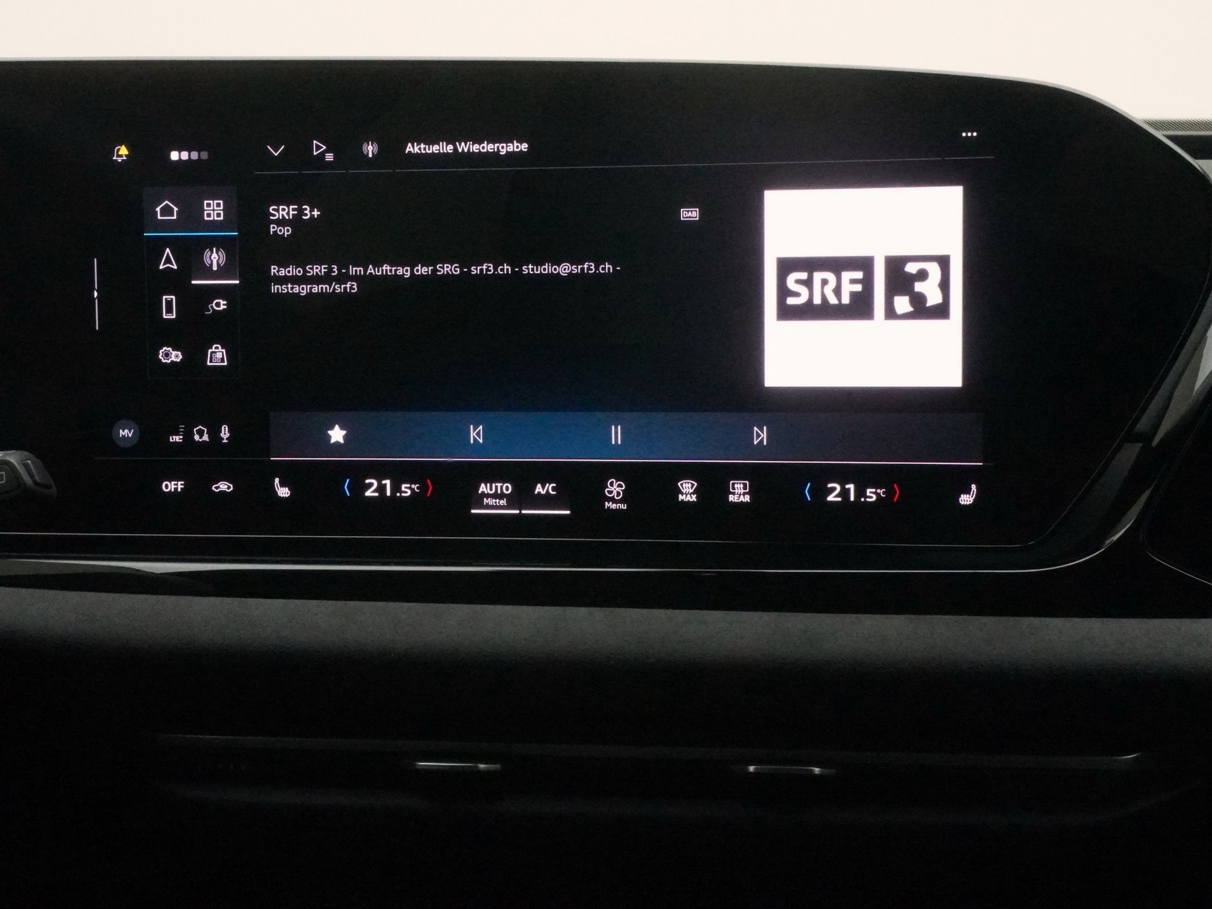 AUDI A5 Avant 2.0 e-hybrid S line quattro S-Tronic-image-22