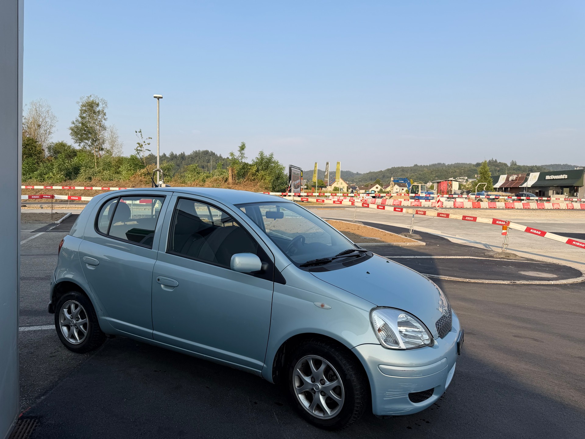 TOYOTA Yaris 1.3 Linea Sol-image-2