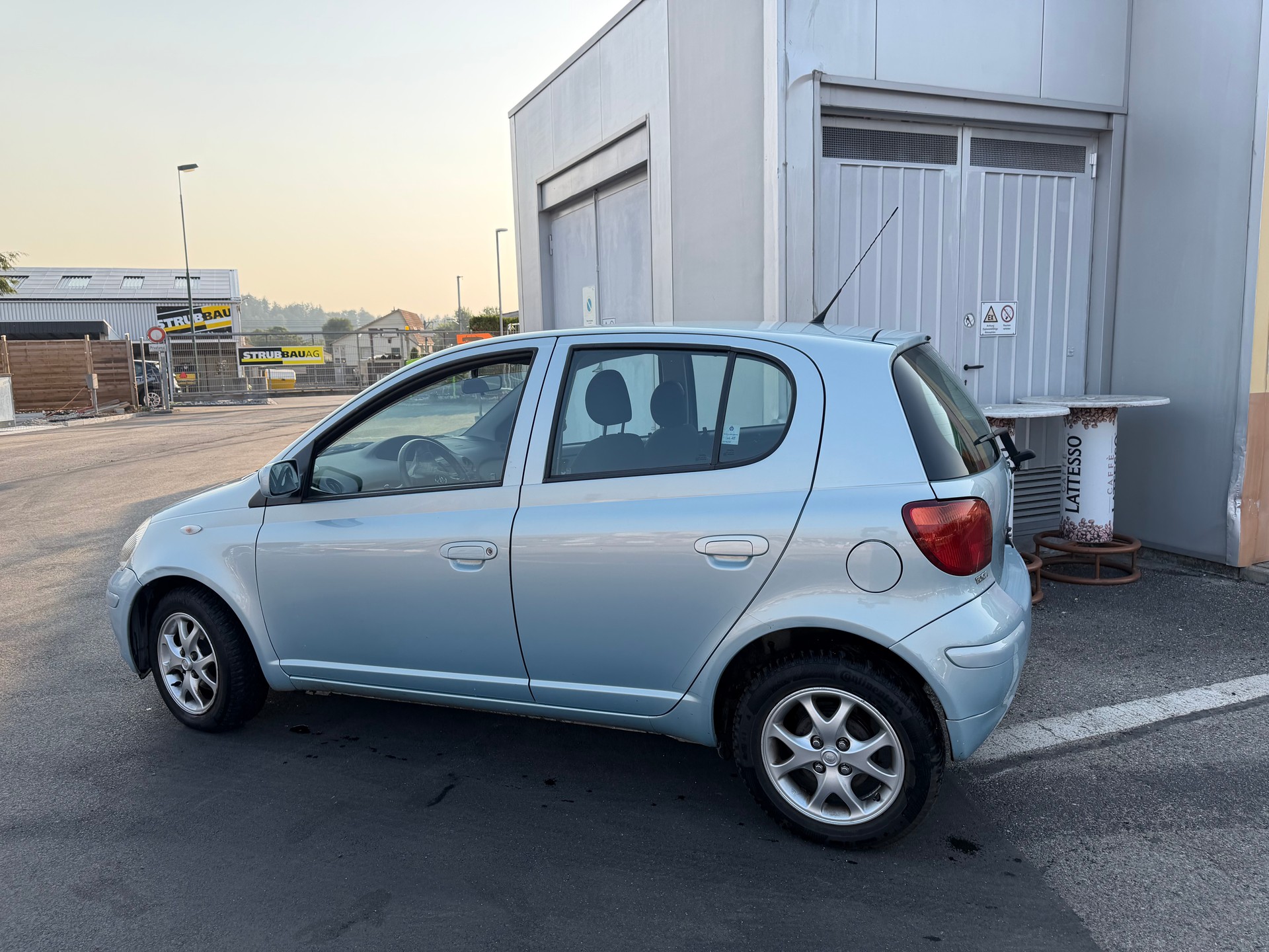 TOYOTA Yaris 1.3 Linea Sol-image-7