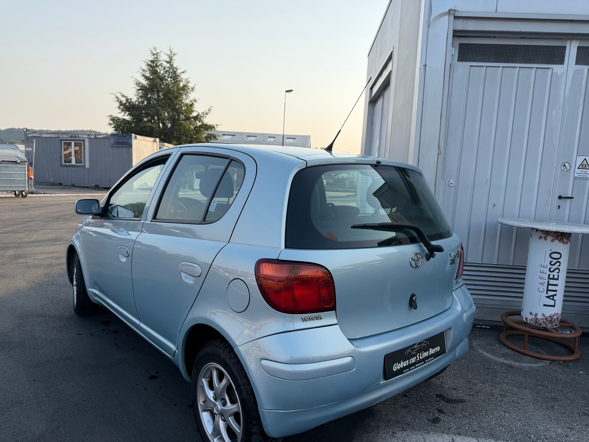 TOYOTA Yaris 1.3 Linea Sol-image-11