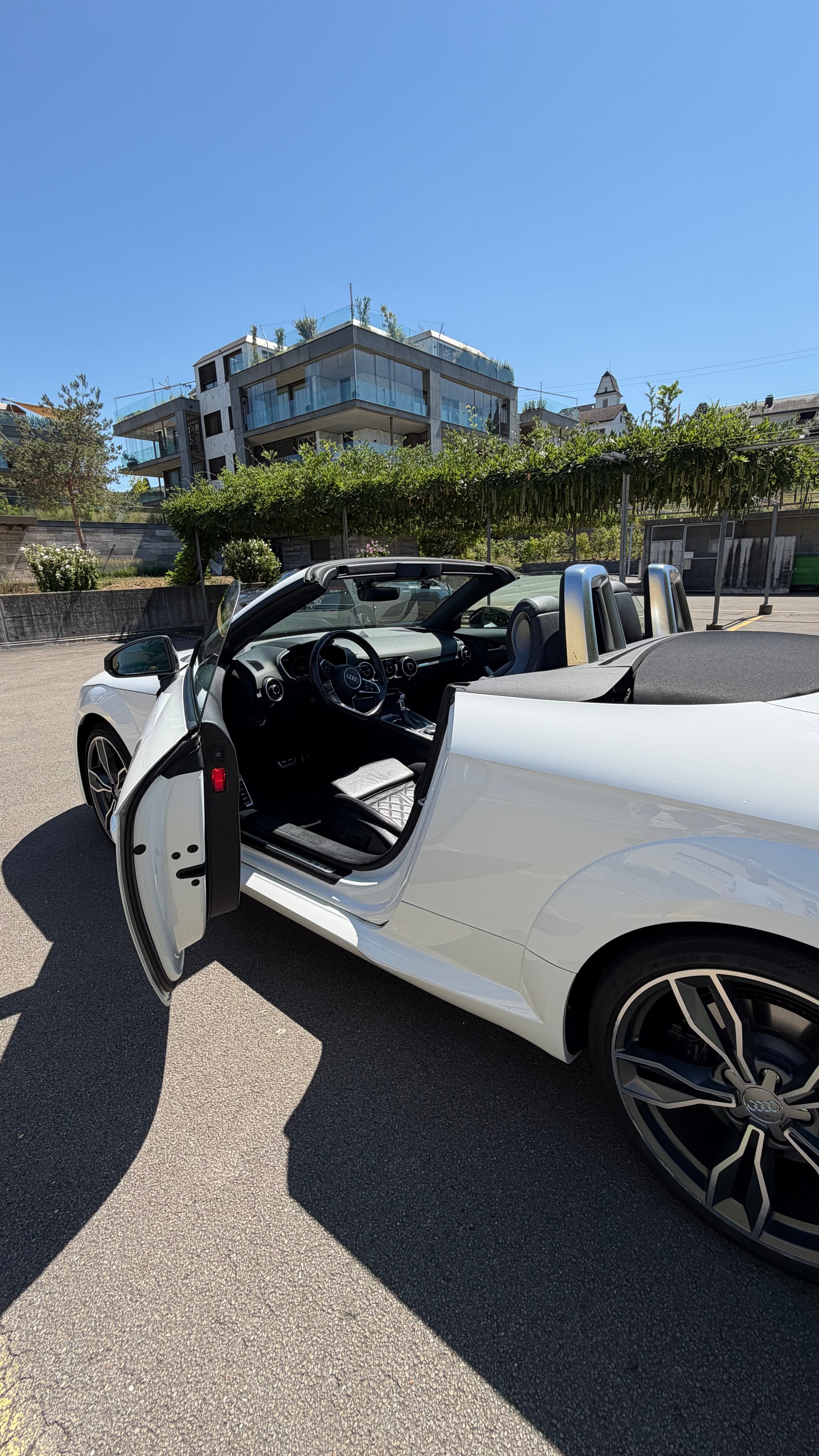 AUDI 2.0 TFSI quattro S-Tronic-image-14