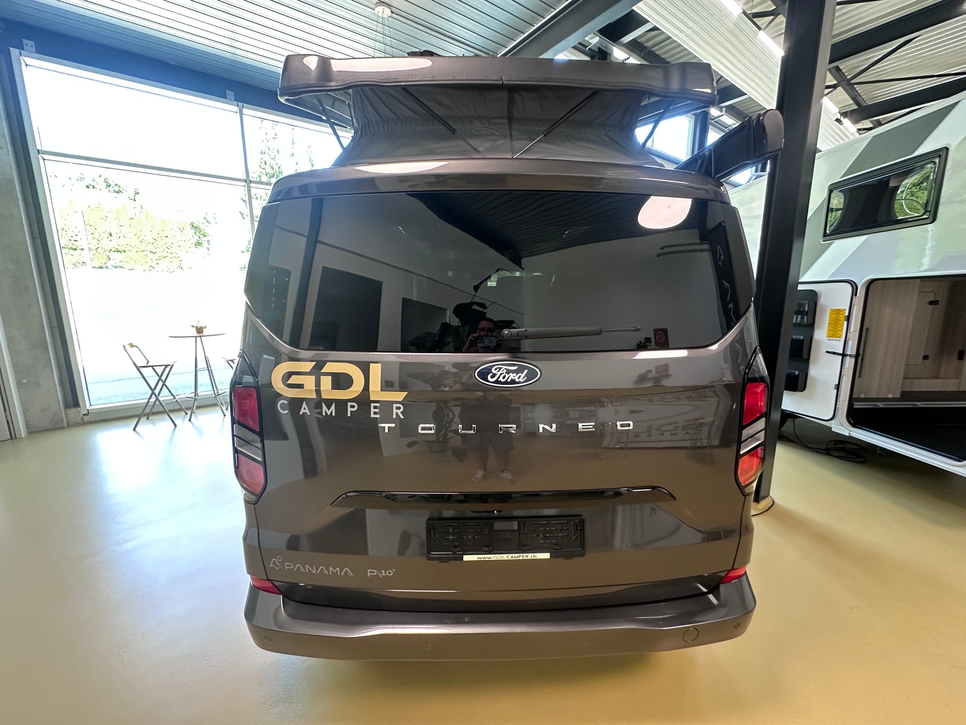 Panama Peak 10+-showroom-element-3
