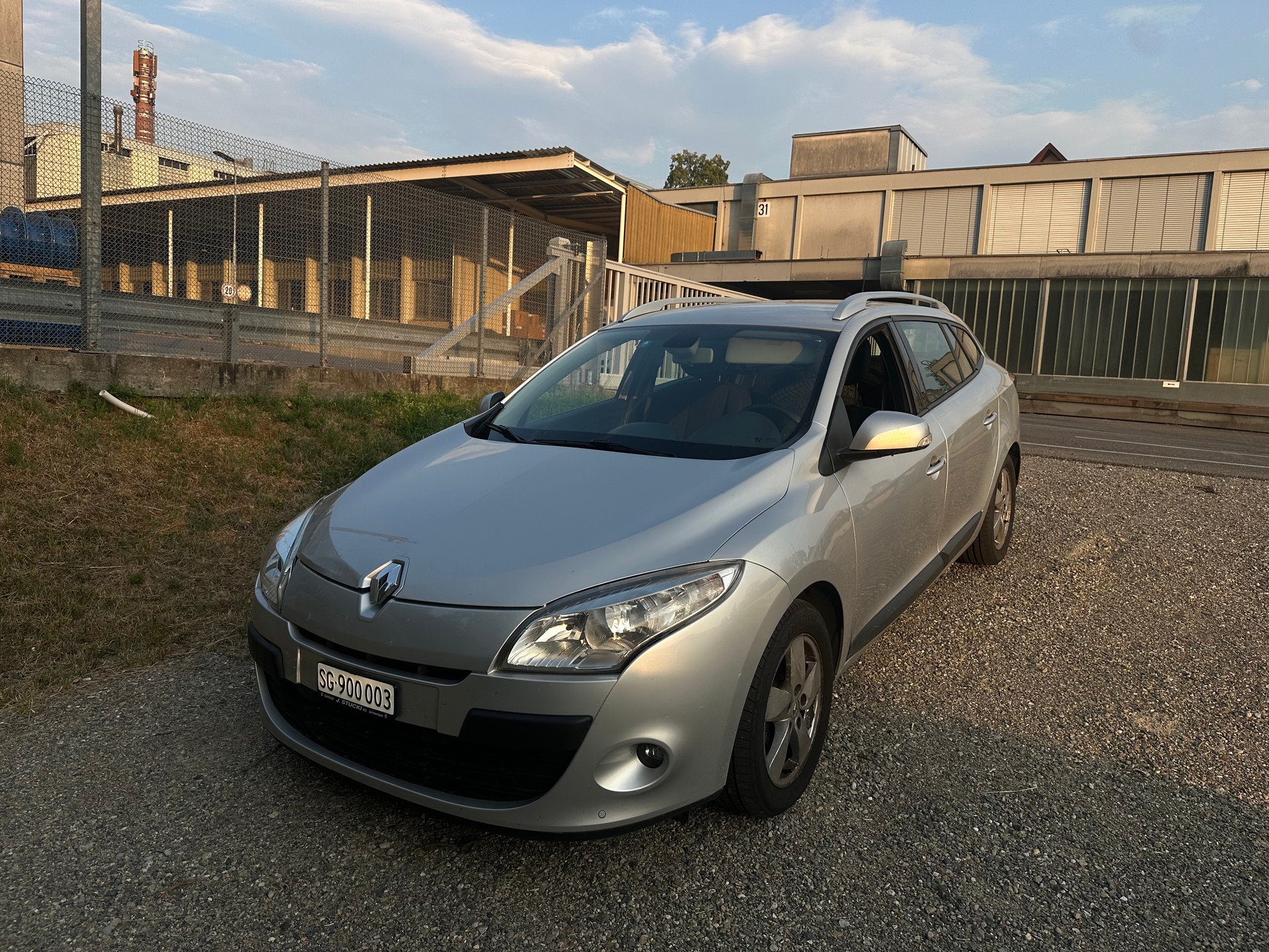RENAULT 2.0 16V Grandtour CVT-image-0