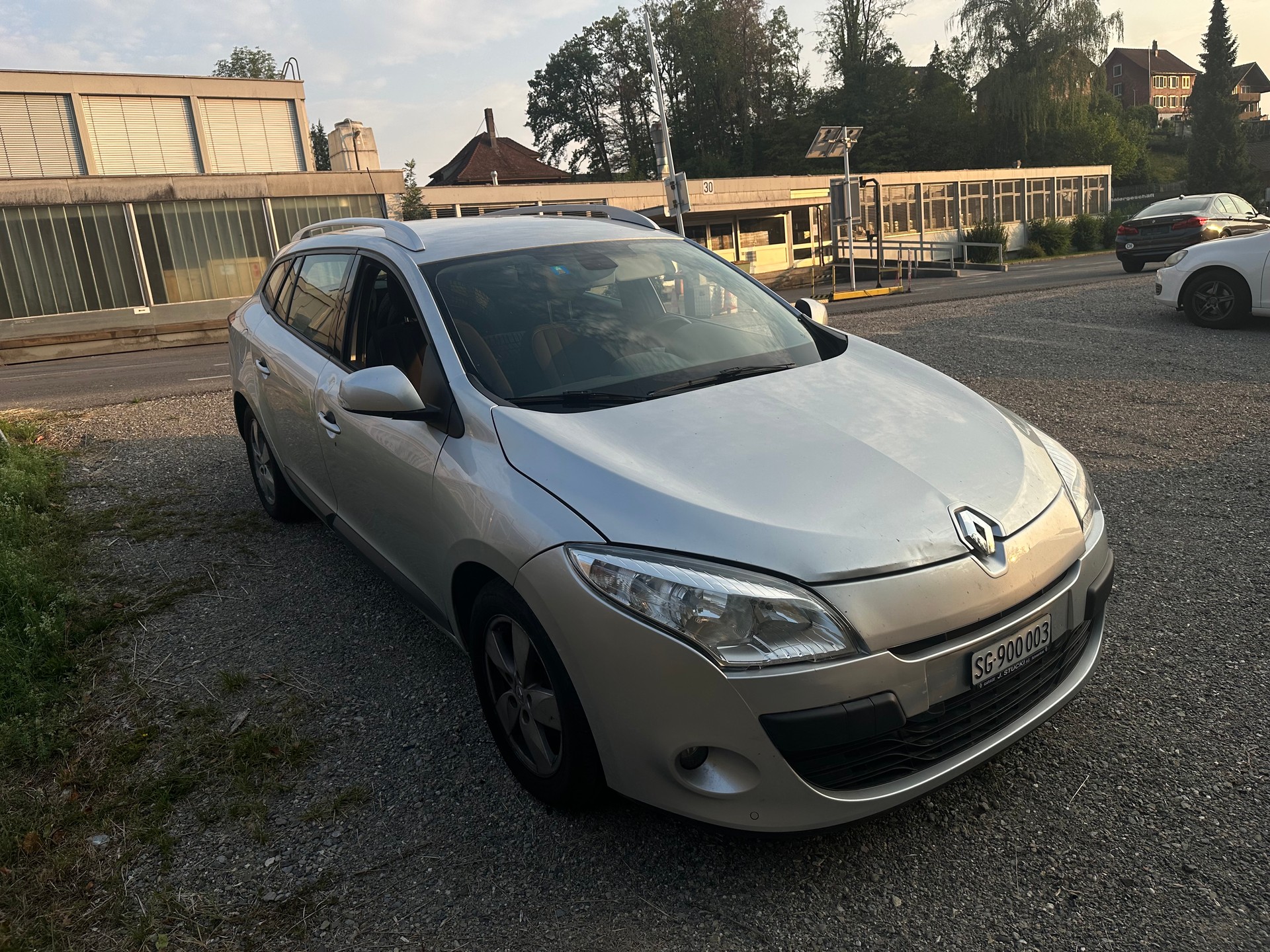 RENAULT 2.0 16V Grandtour CVT-image-1