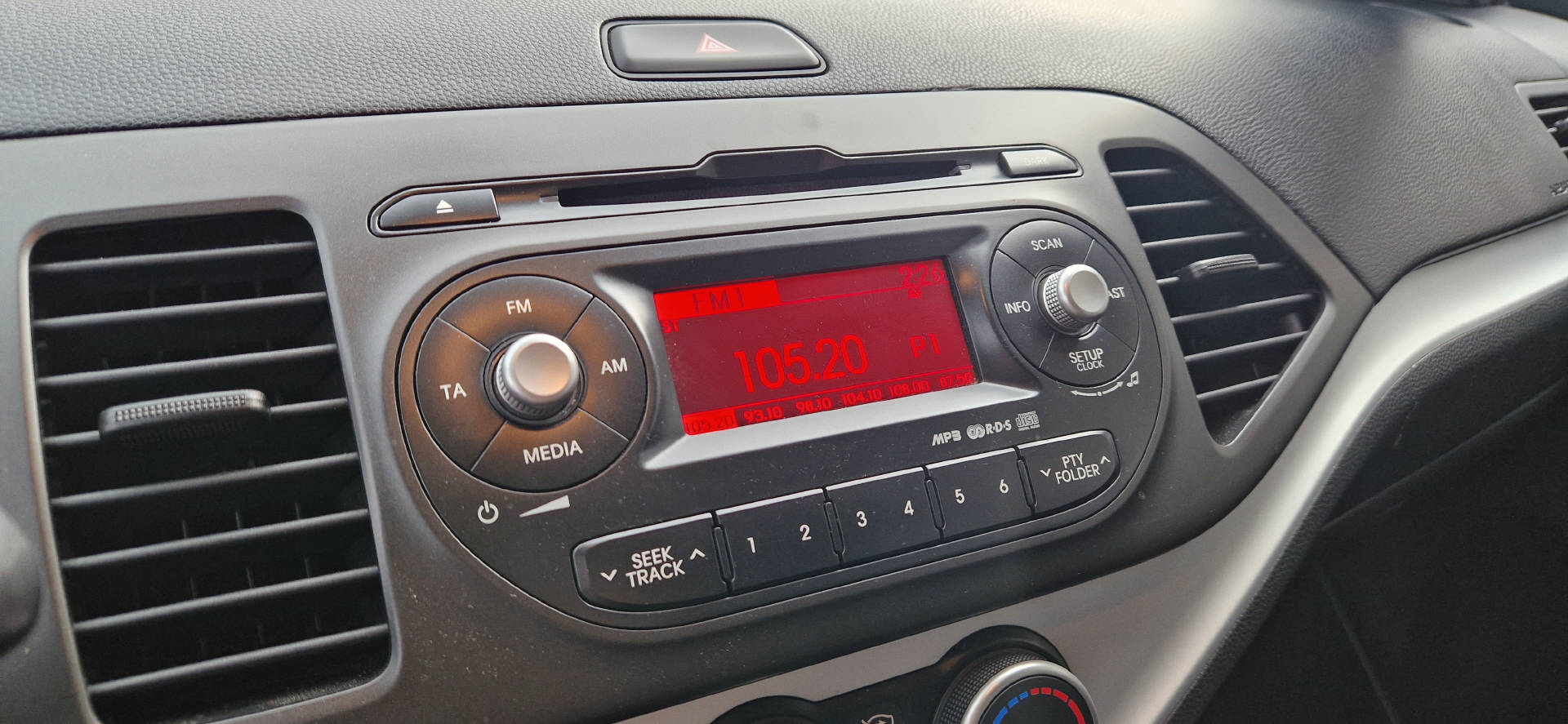 KIA Picanto 1.0 12V Classic-image-5