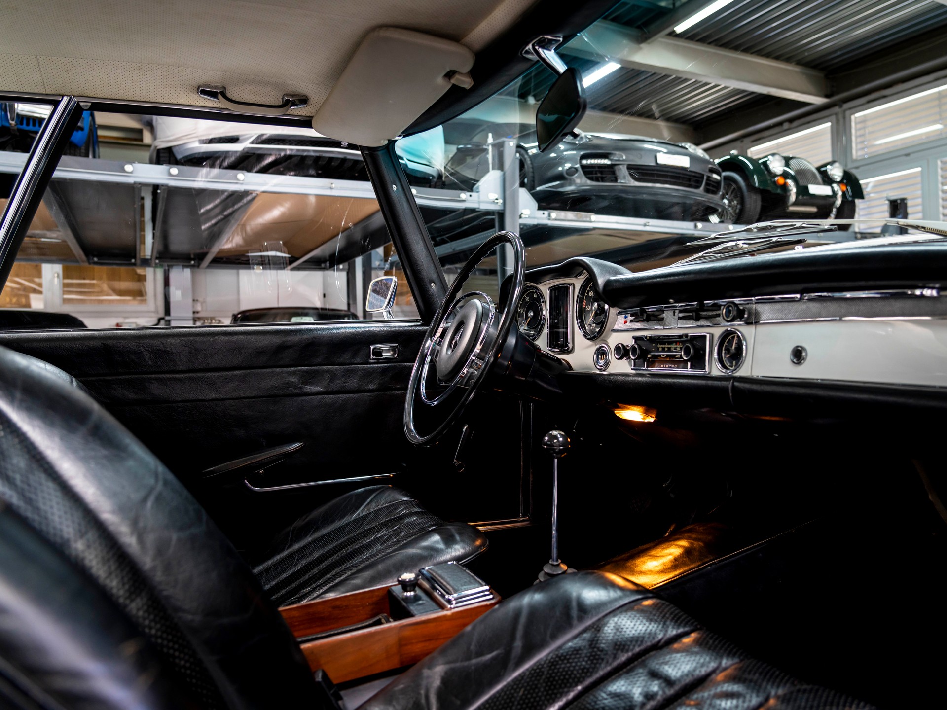 MERCEDES-BENZ SL 280 Pagode-image-12