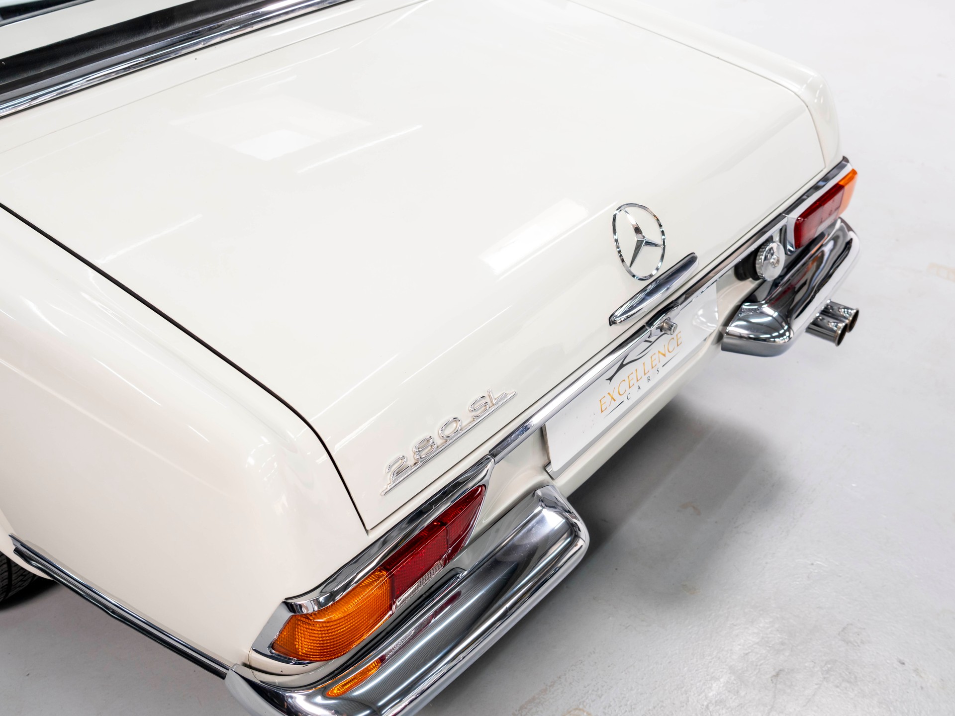 MERCEDES-BENZ SL 280 Pagode-image-19