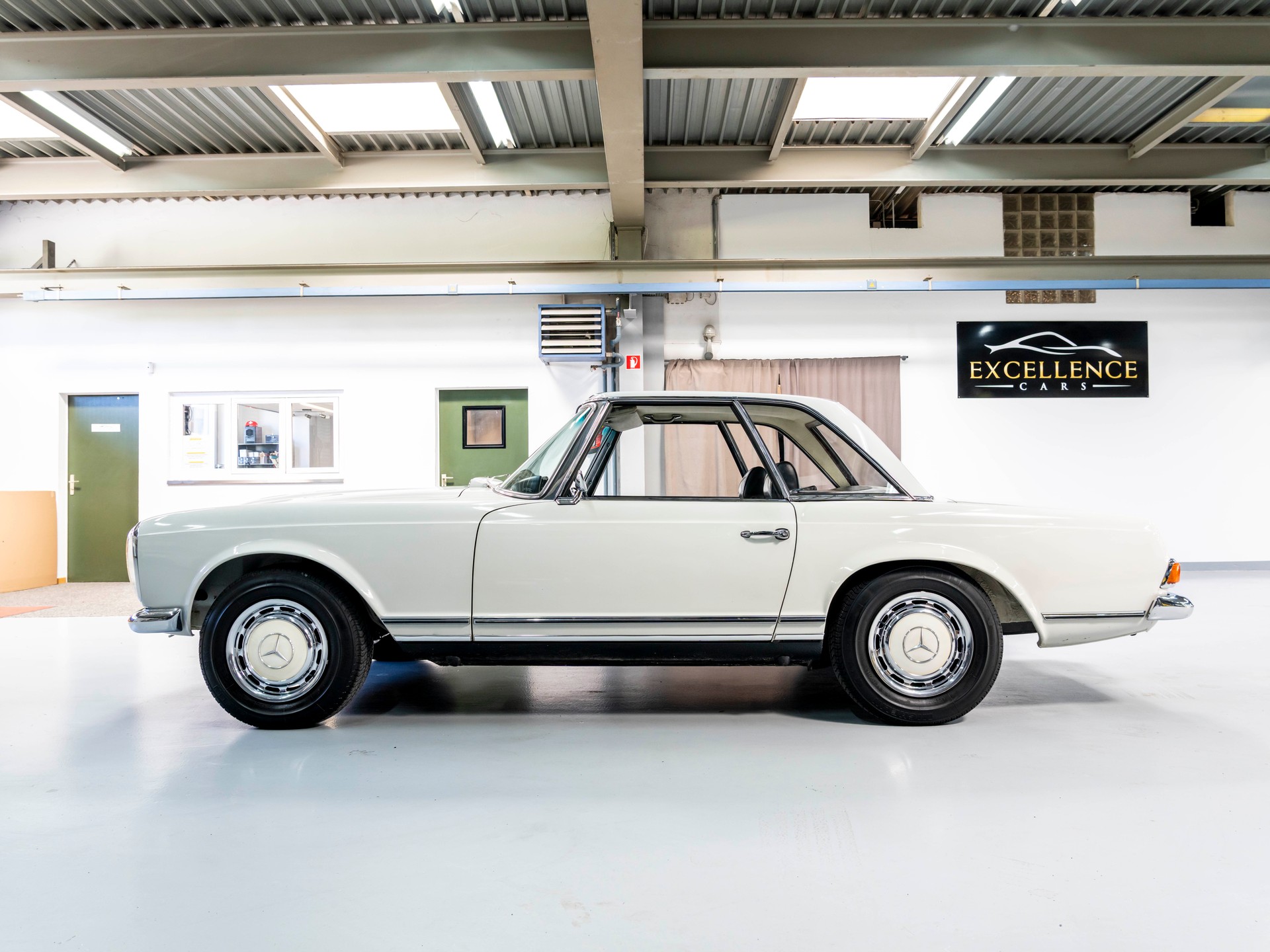 MERCEDES-BENZ SL 280 Pagode-image-3