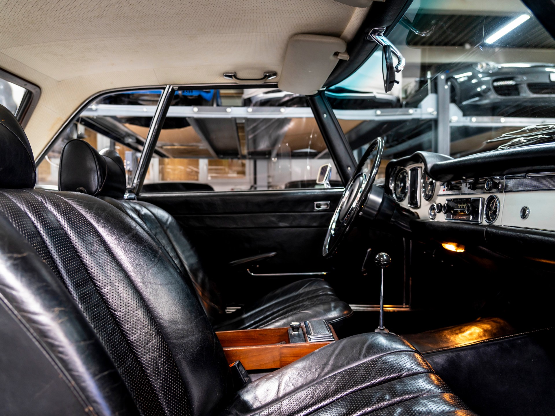 MERCEDES-BENZ SL 280 Pagode-image-13