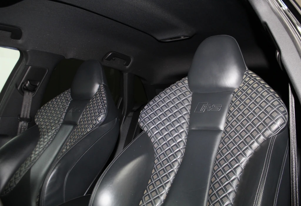 AUDI RS3 Sportback 2.5 TSI quattro S-tronic Black Edition/ Remus-Sportauspuff / Tiefergelegt H&R/ CH-Fahrzeug-image-8