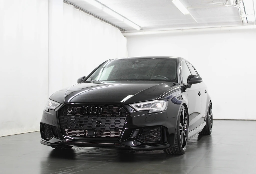 AUDI RS3 Sportback 2.5 TSI quattro S-tronic Black Edition/ Remus-Sportauspuff / Tiefergelegt H&R/ CH-Fahrzeug-image-3