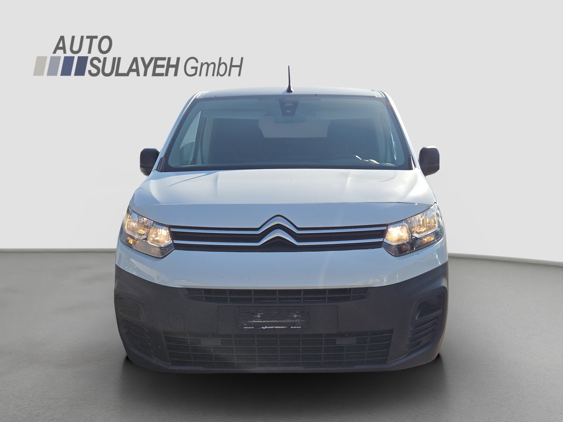 CITROEN Berlingo Van 1.2 Pure Tech 110 s/s Club 650kg-image-8