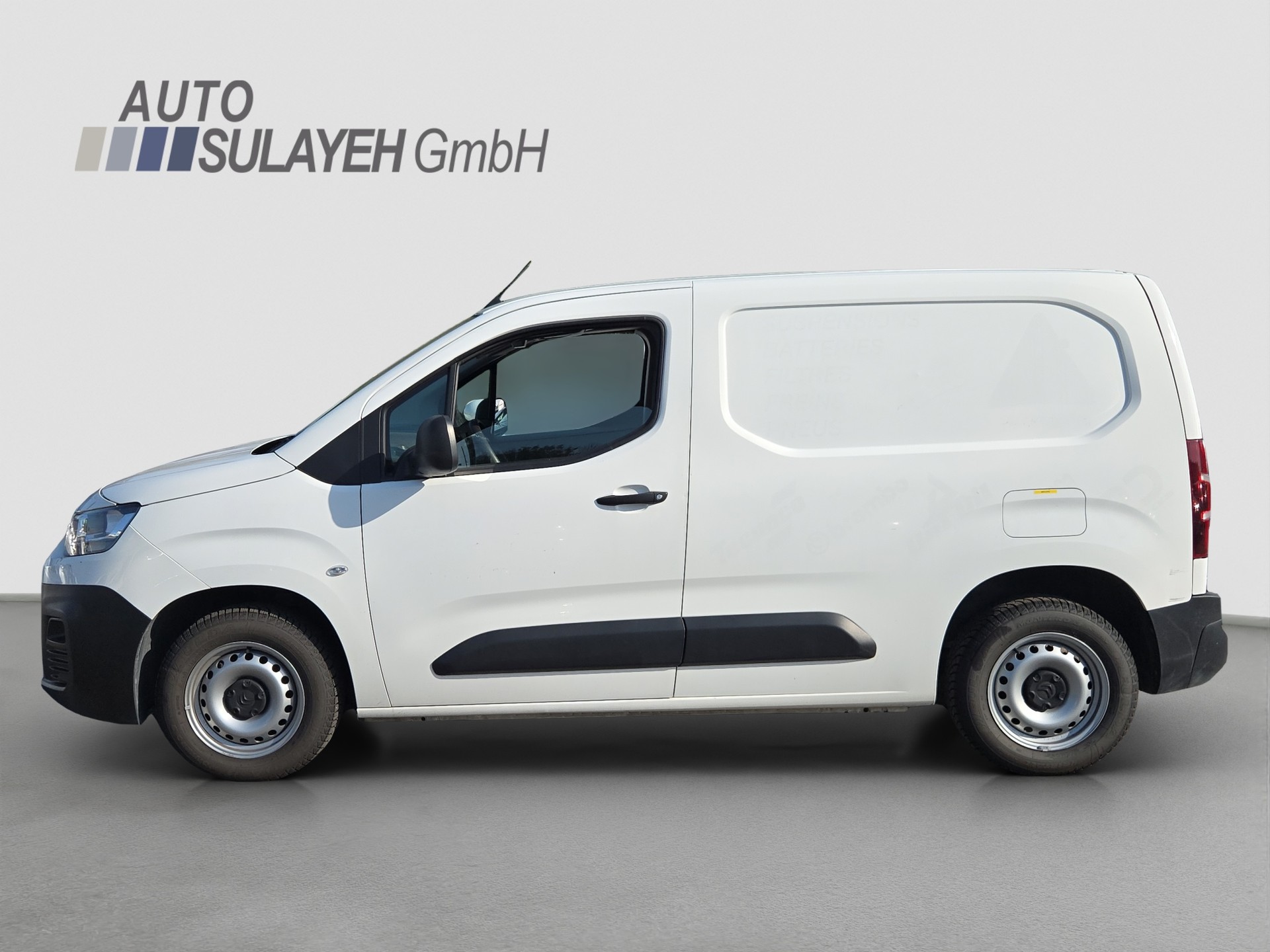 CITROEN Berlingo Van 1.2 Pure Tech 110 s/s Club 650kg-image-4
