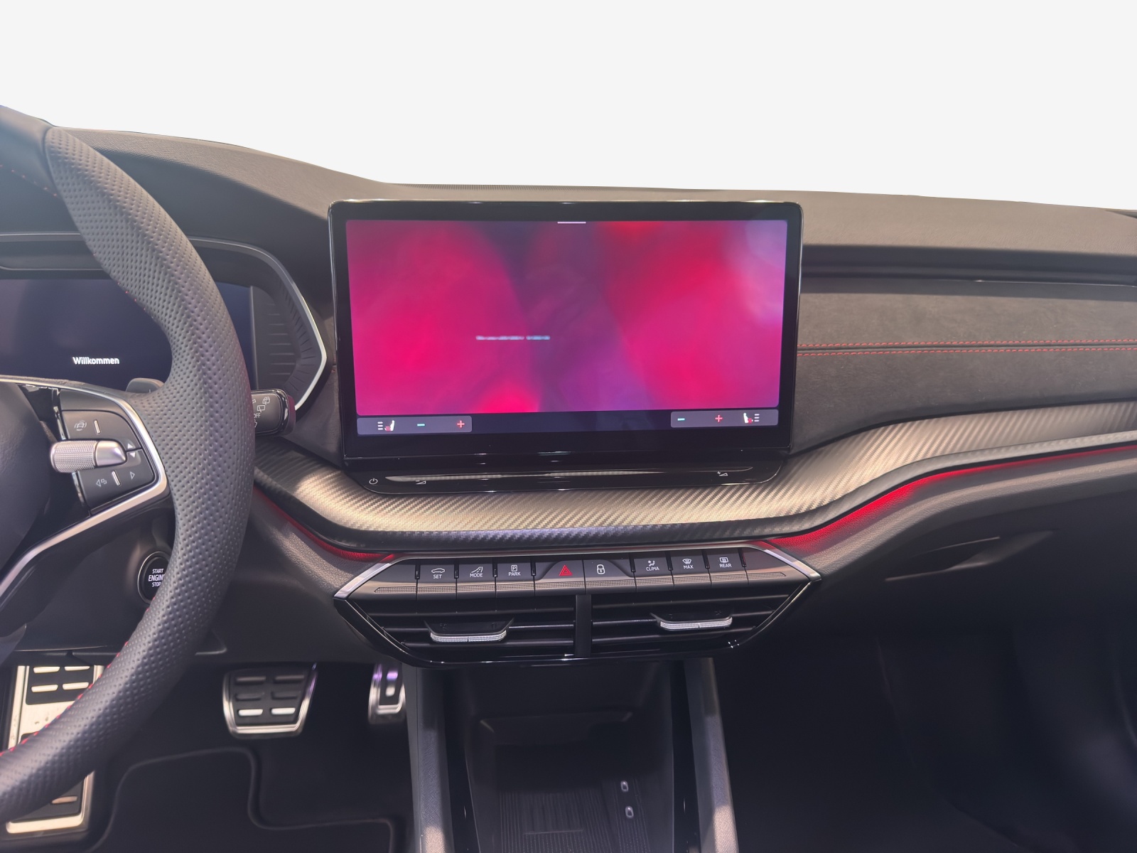SKODA Octavia Combi 2.0 TSI DSG RS 30 Years Edition-image-9