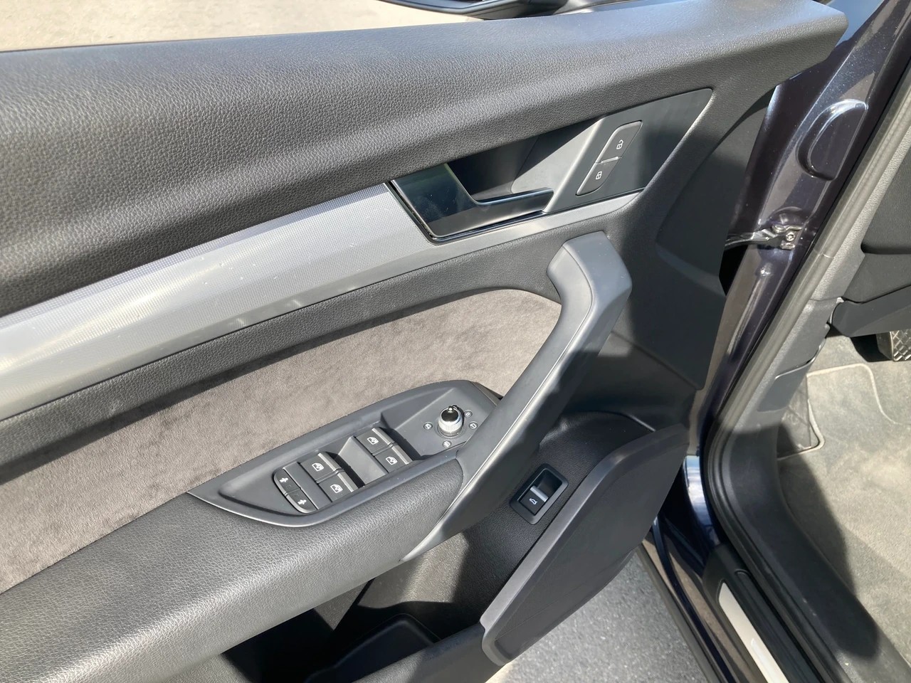 AUDI Q5 2.0 TFSI sport quattro S-tronic-image-14