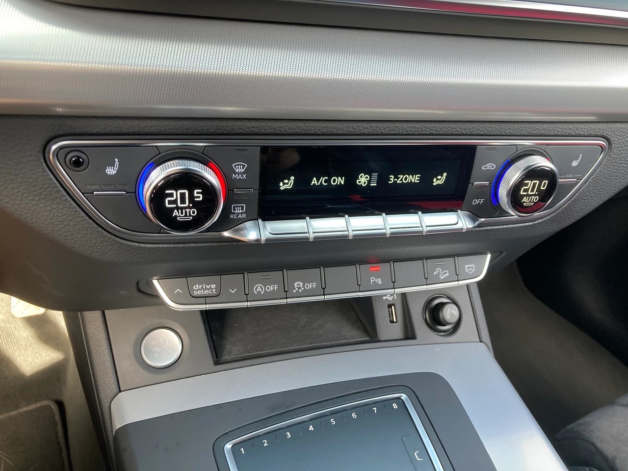 AUDI Q5 2.0 TFSI sport quattro S-tronic-image-11