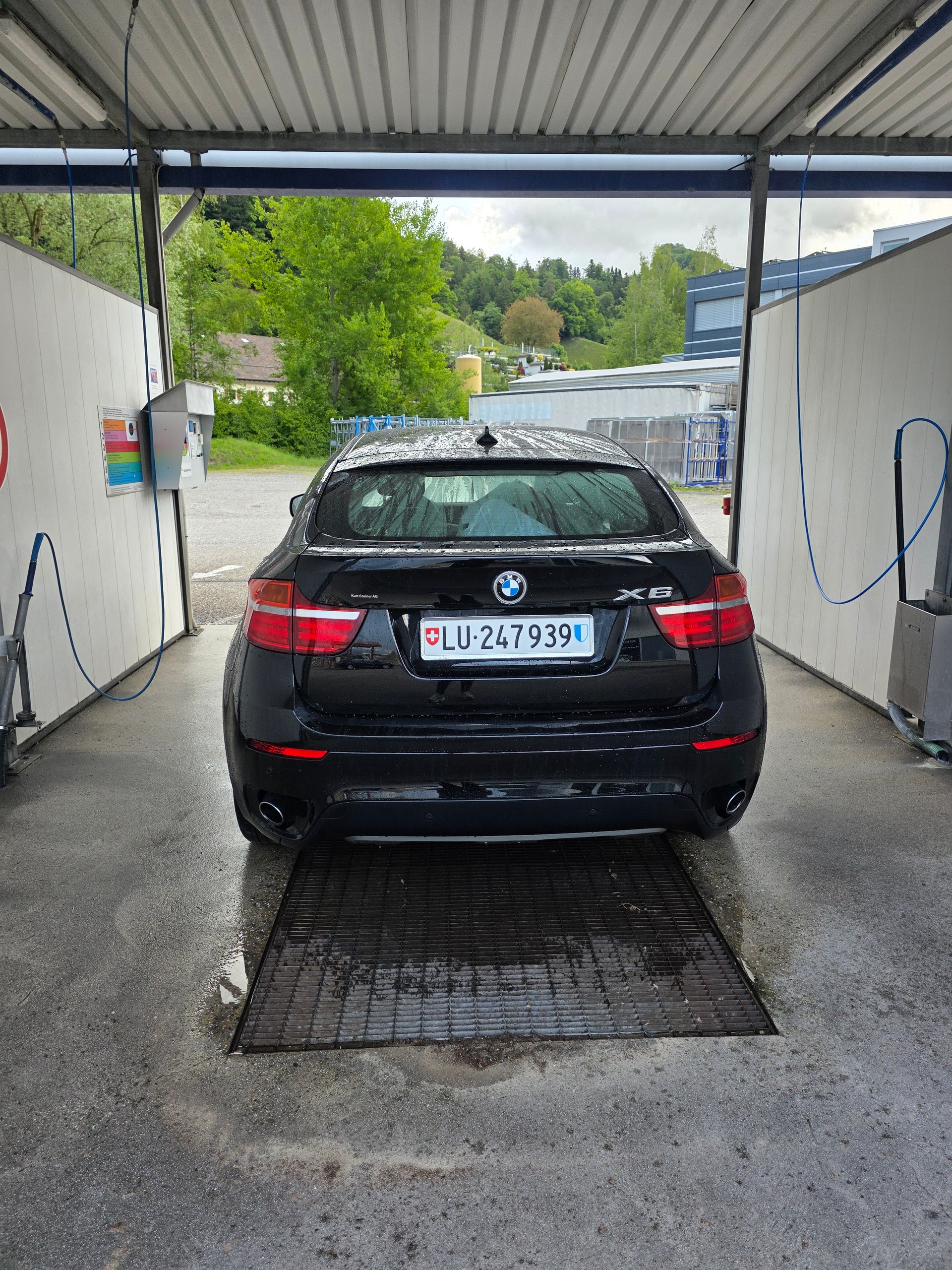 BMW BMW X6 E71-image-1