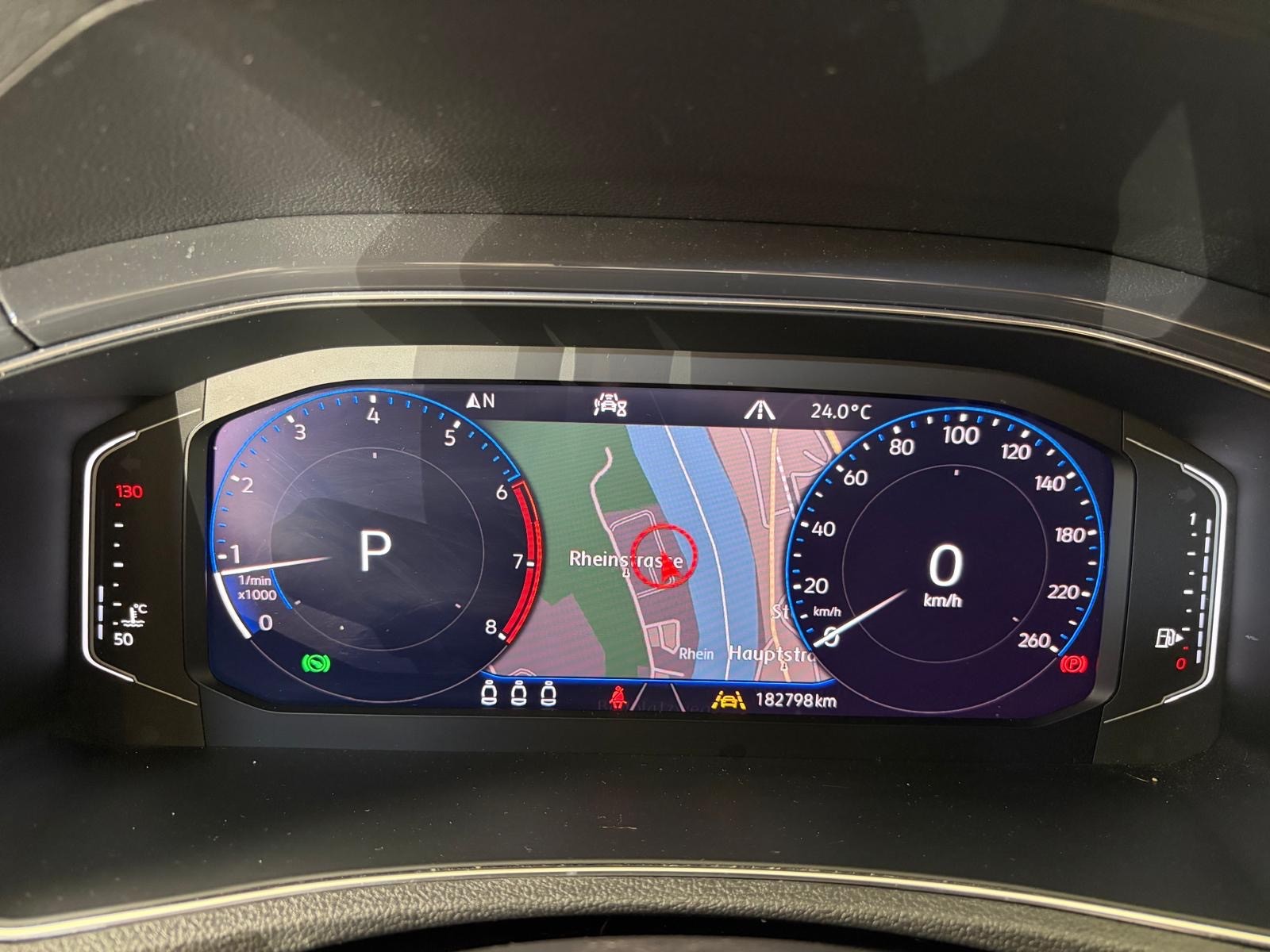 VW T-Roc 2.0 TSI Sport DSG 4Motion-image-12