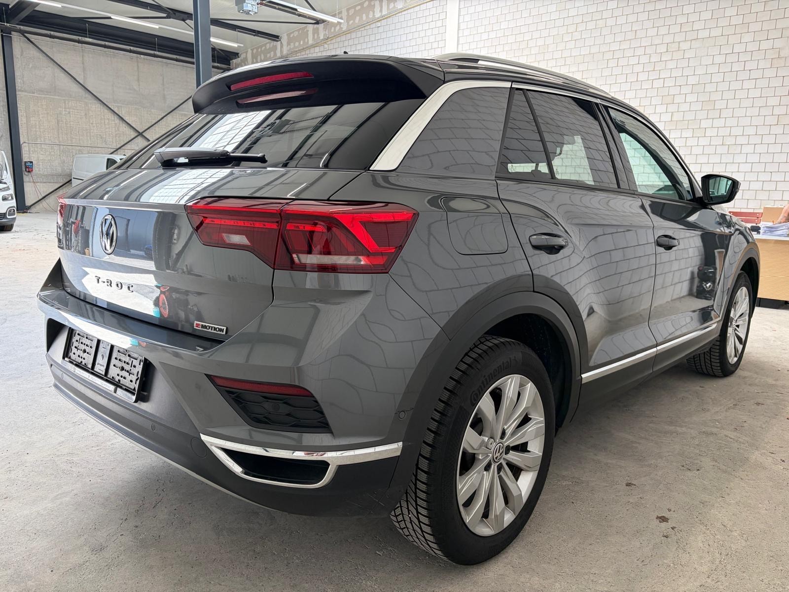 VW T-Roc 2.0 TSI Sport DSG 4Motion-image-3