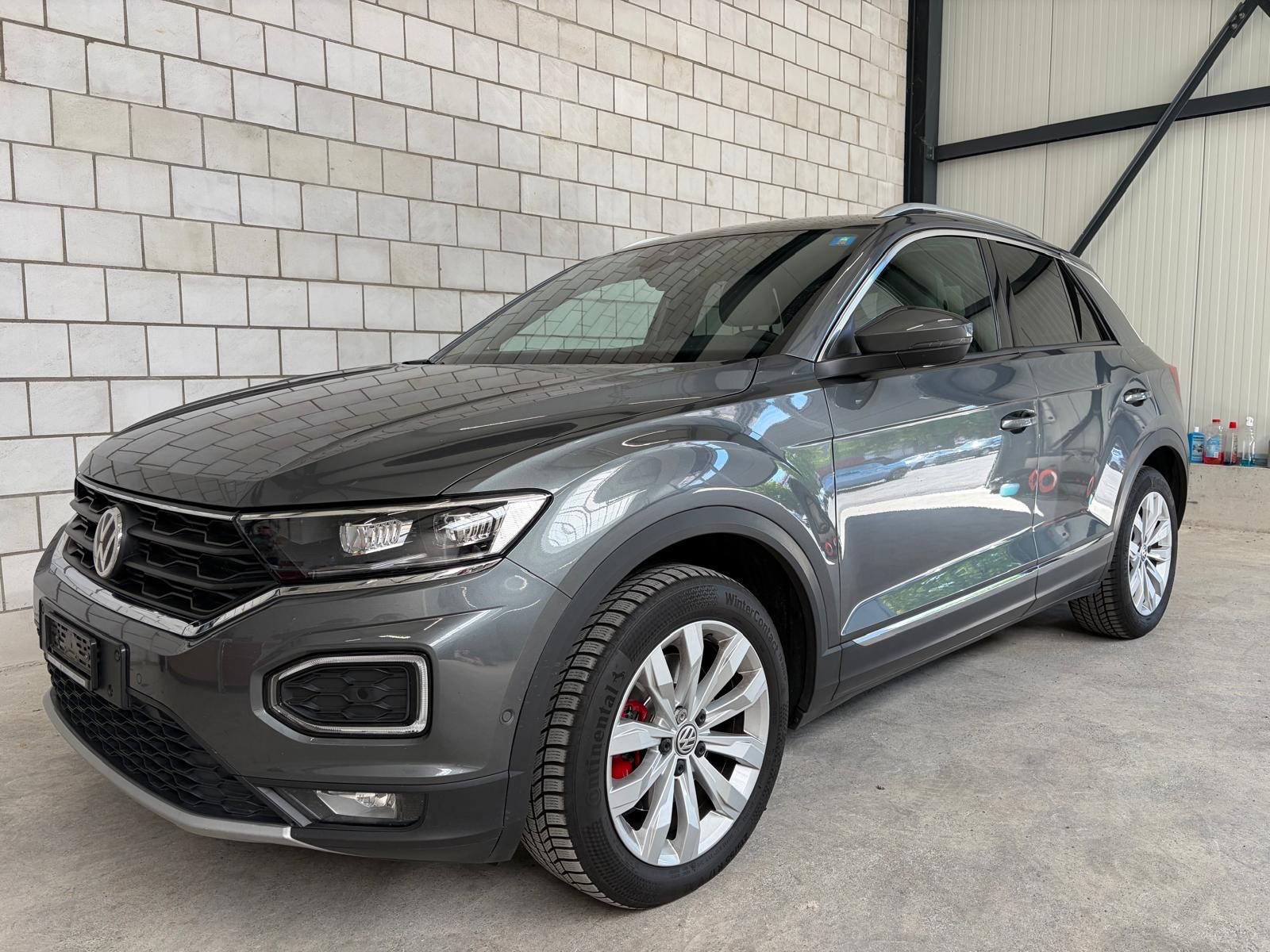 VW T-Roc 2.0 TSI Sport DSG 4Motion-image-1