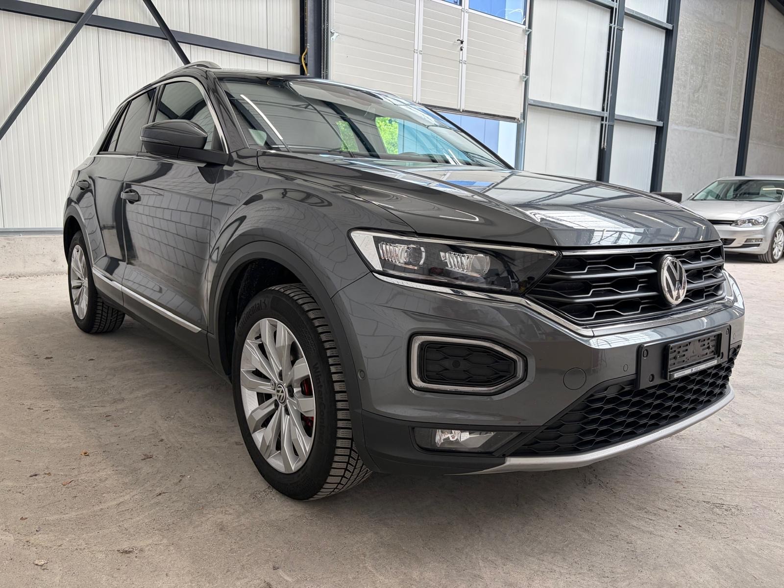 VW T-Roc 2.0 TSI Sport DSG 4Motion-image-4