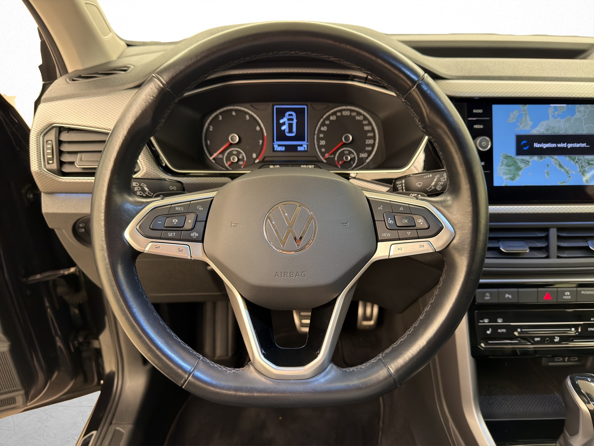 VW T-Cross 1.0 TSI Life DSG-image-6