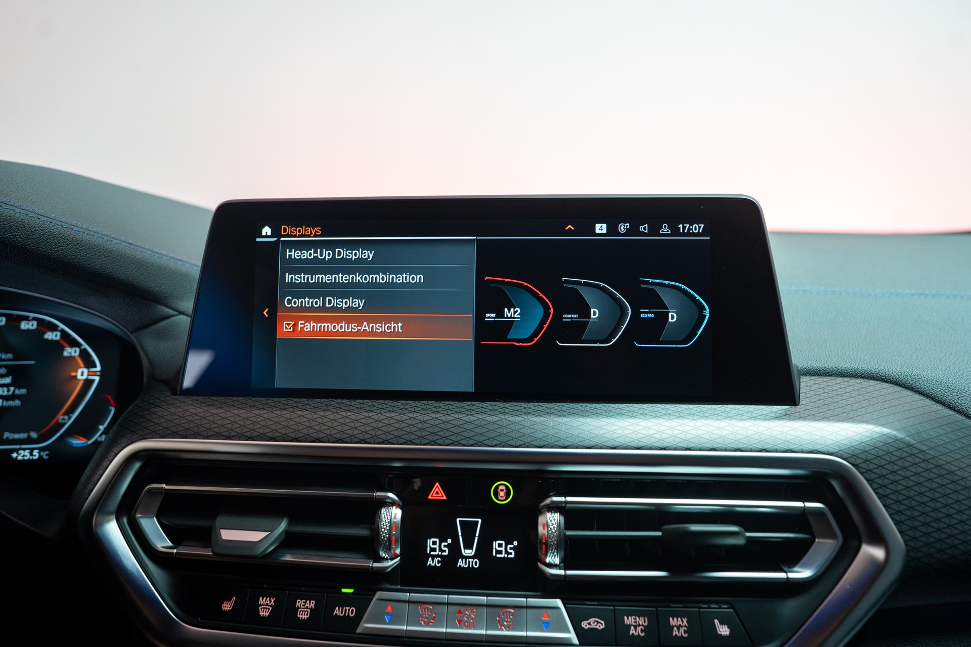 BMW X4 M40d / Rückfahrkamera / HeadUp / AHK-image-29